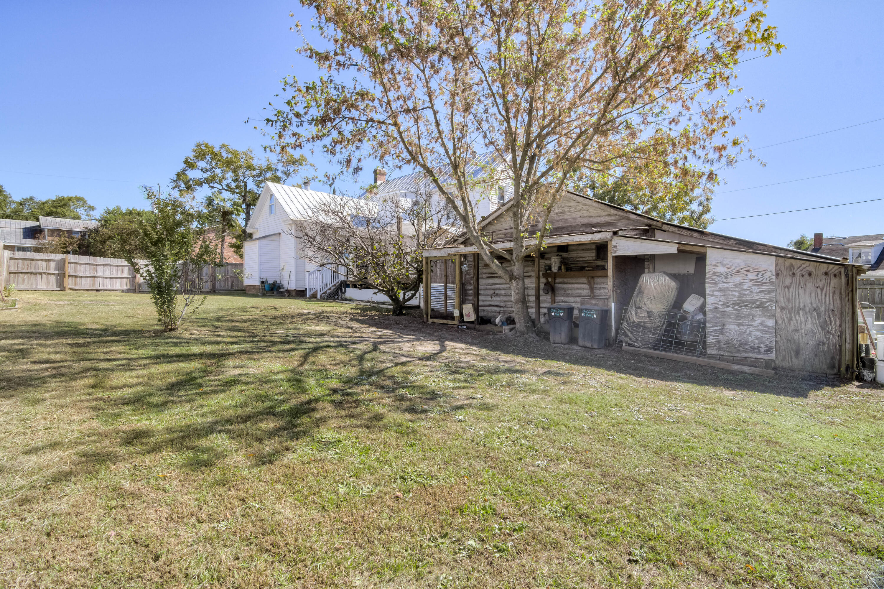 401 W Forest Avenue Property Photo 44