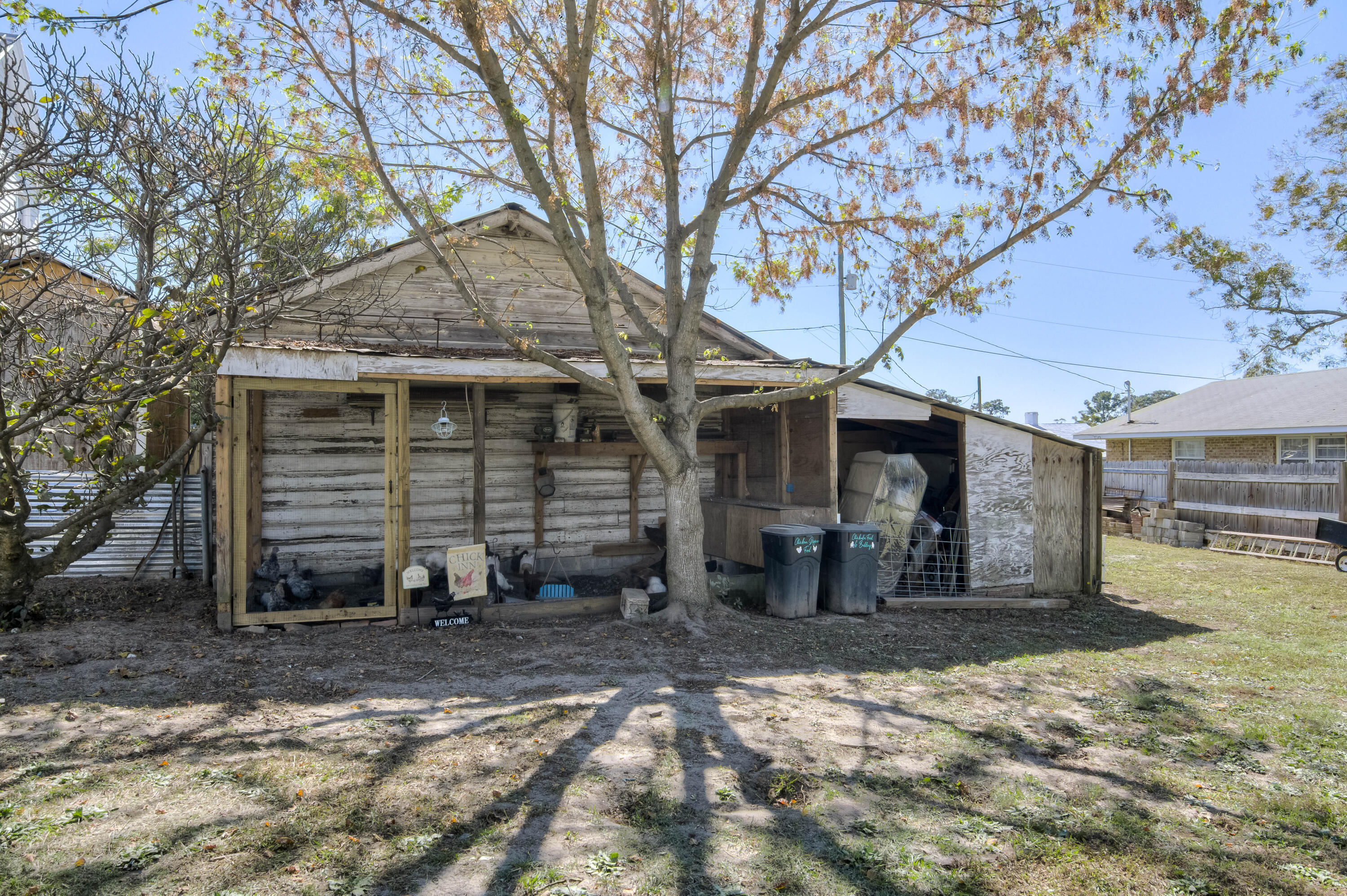 401 W Forest Avenue Property Photo 48