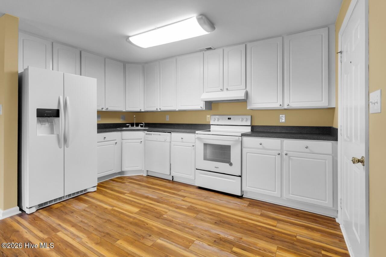 501 Queen Street Property Photo 3