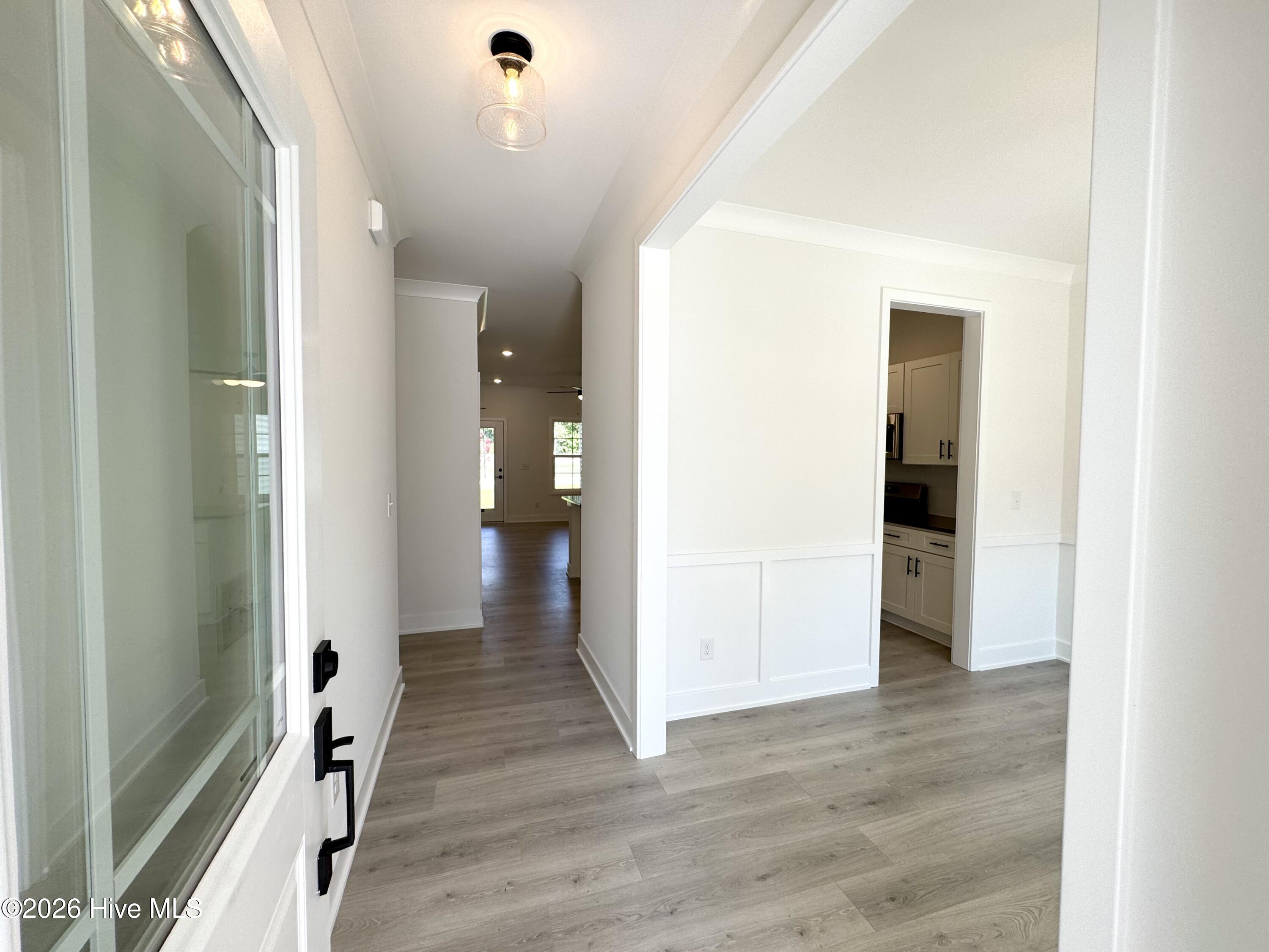 545 Timbercrest Circle Se Property Photo 5