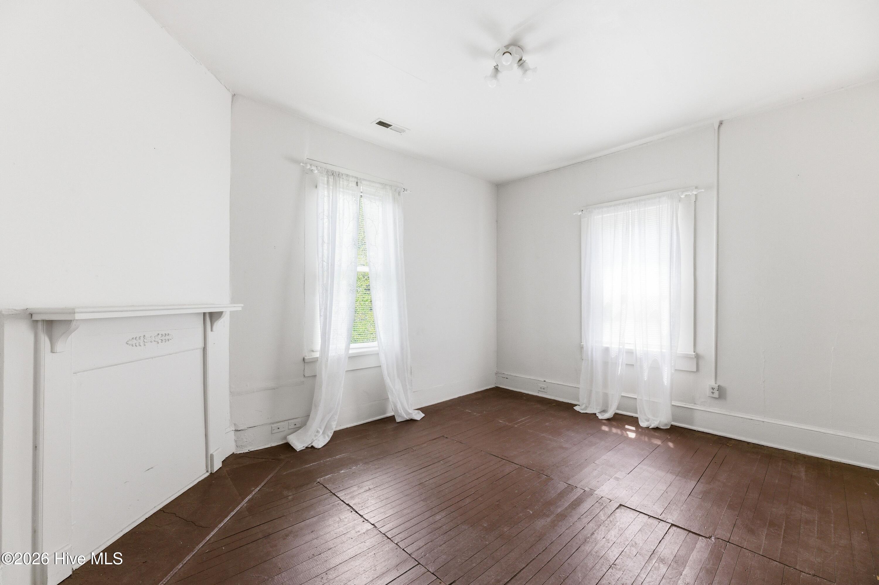 623 S 6th Street Property Photo 7