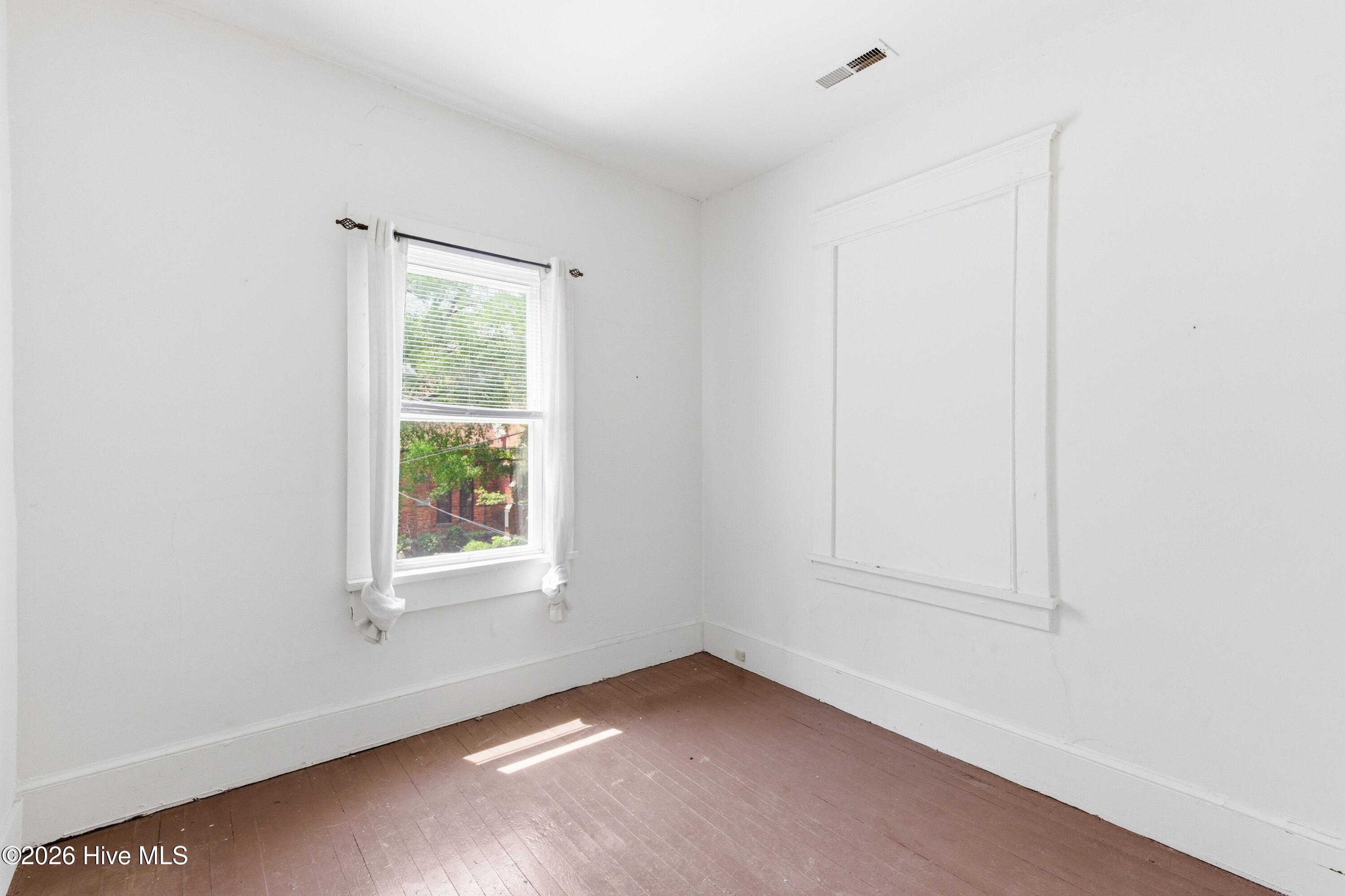 623 S 6th Street Property Photo 8