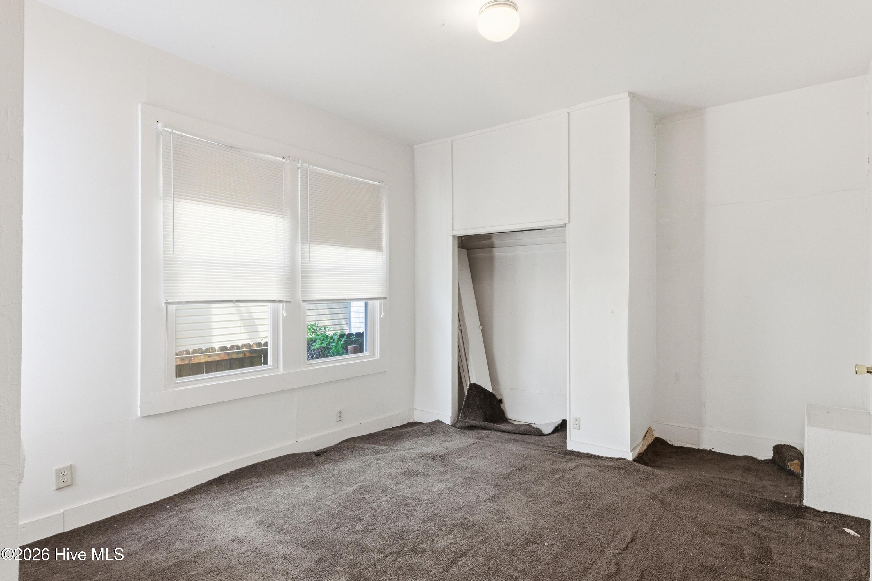 623 S 6th Street Property Photo 10