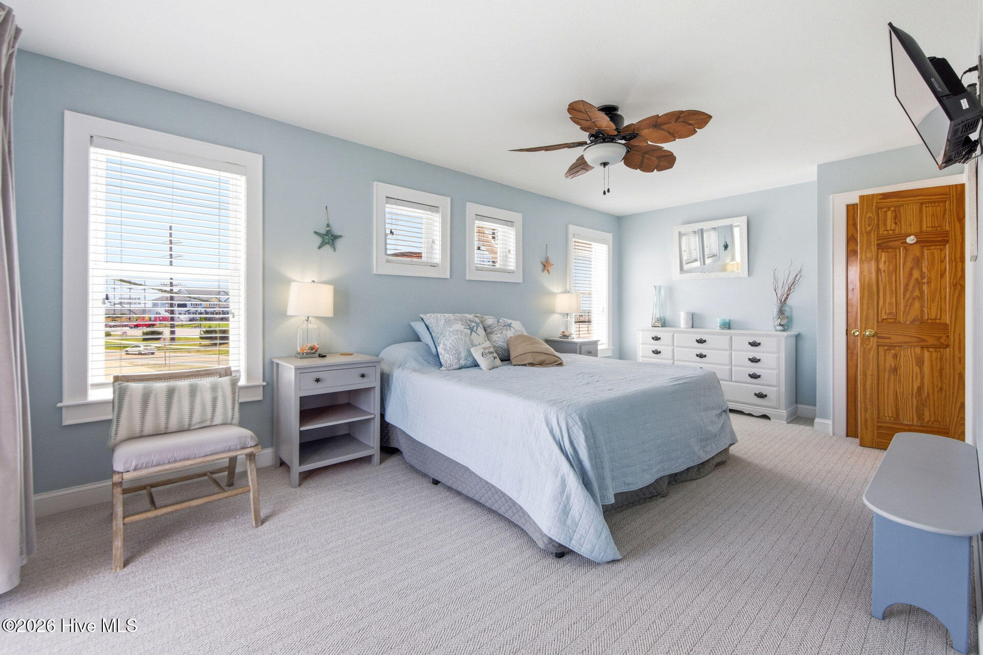 24204 Caribbean Court Property Photo 9