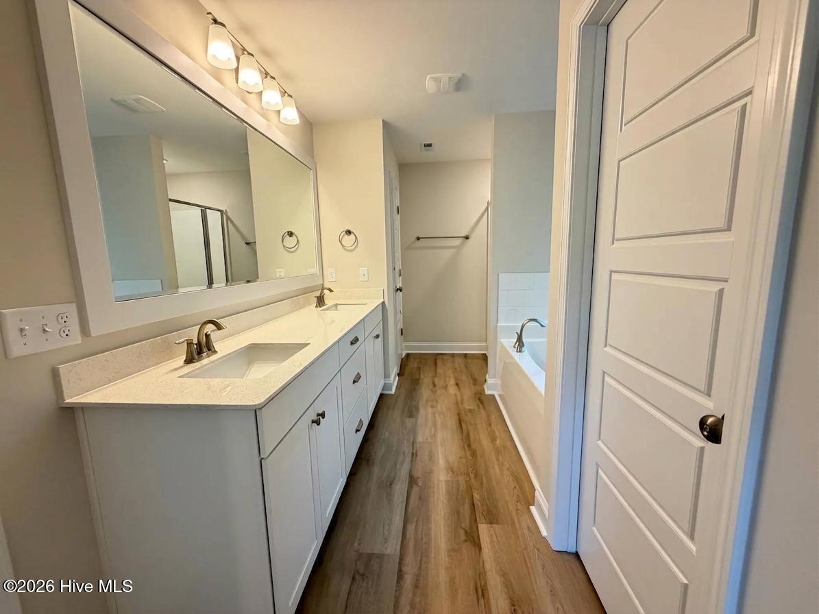 1026 Paddington Avenue Ne Property Photo 9