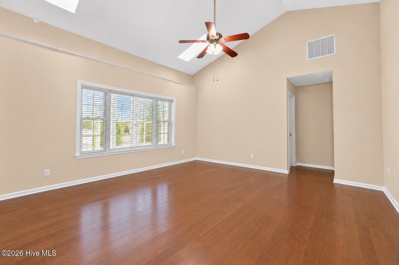 2955 Hillcreek Drive Property Photo 5