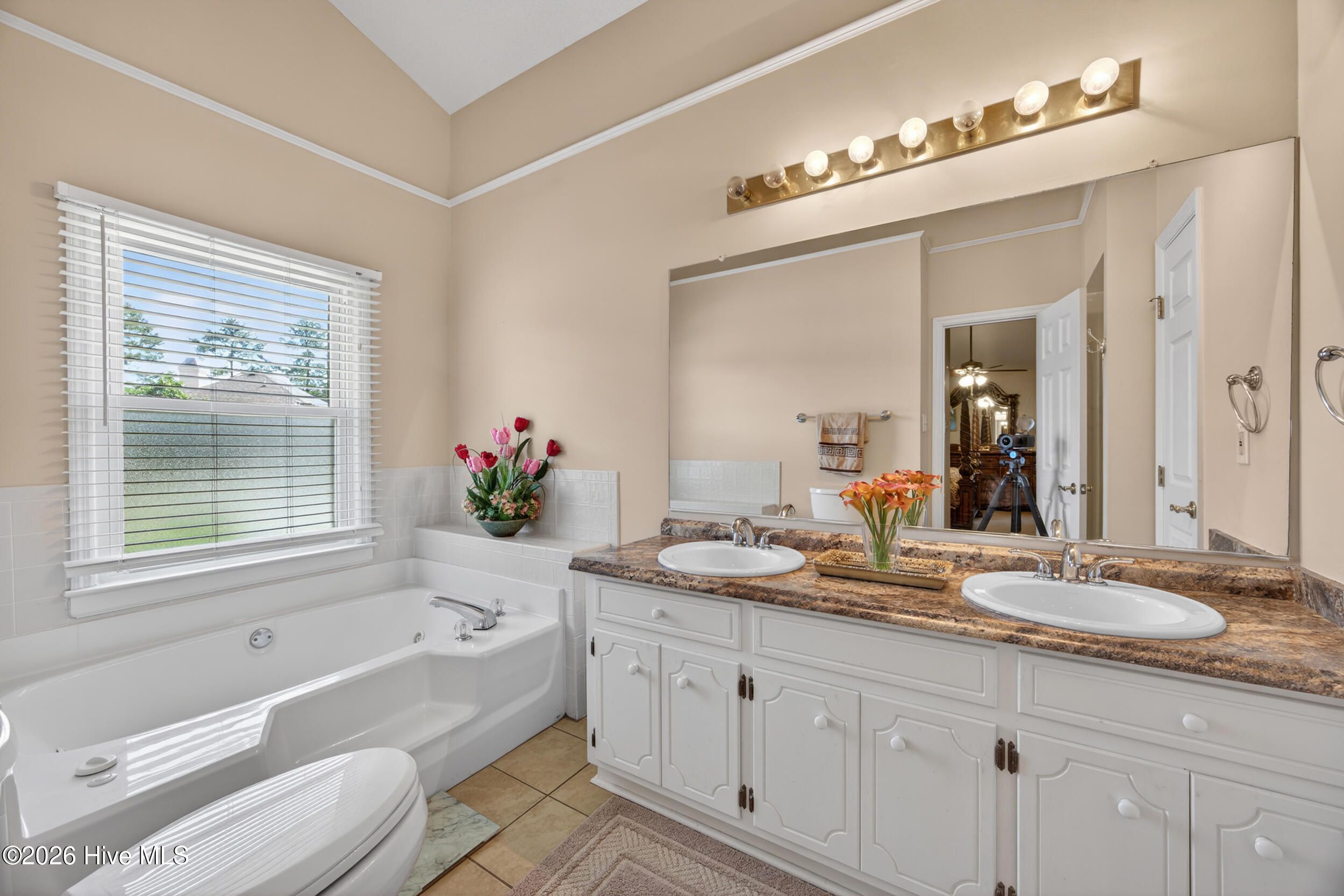 2955 Hillcreek Drive Property Photo 18