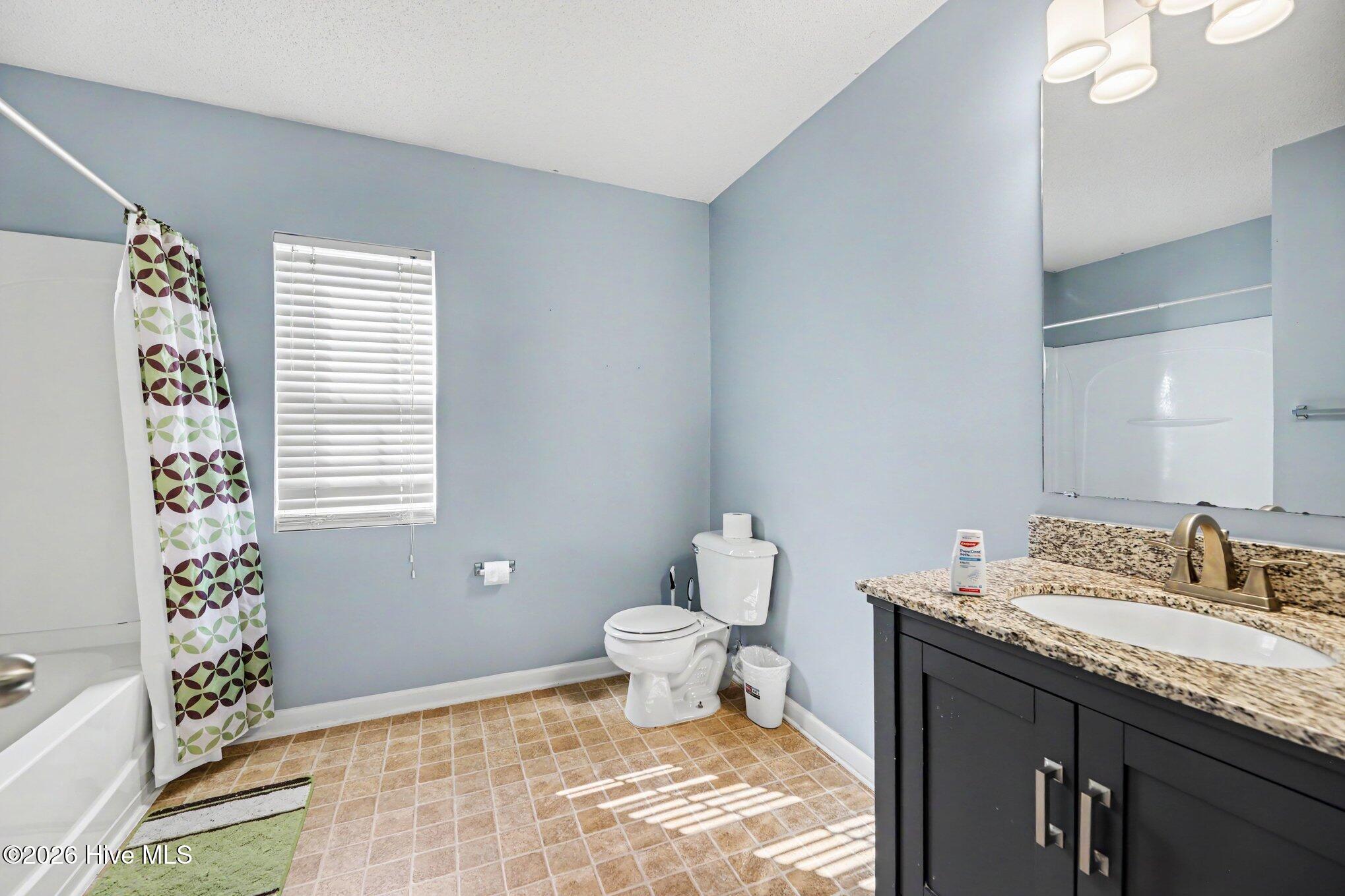 237 Georgetowne Drive Property Photo 23