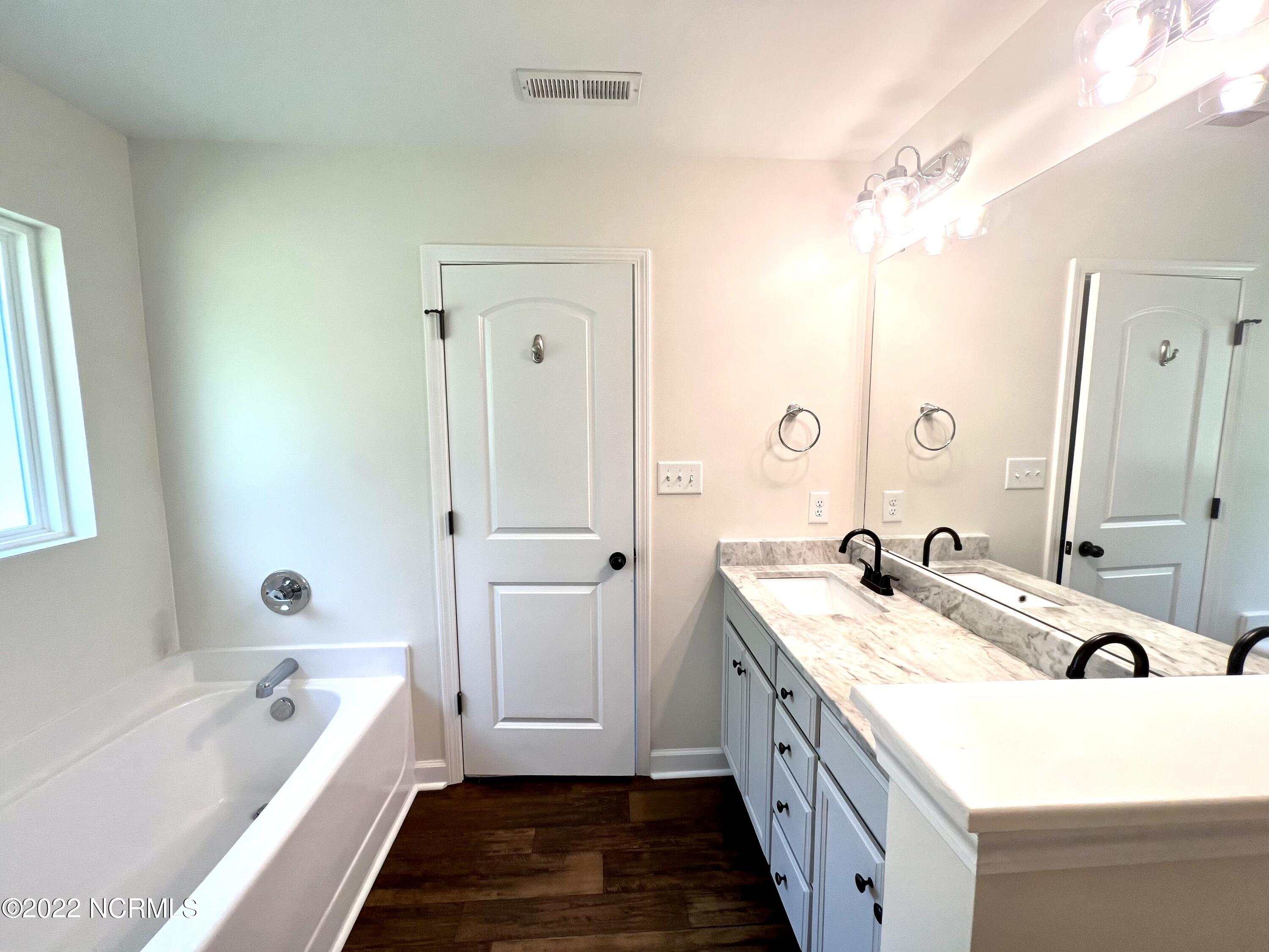 620 Osprey Landing Drive Property Photo 17