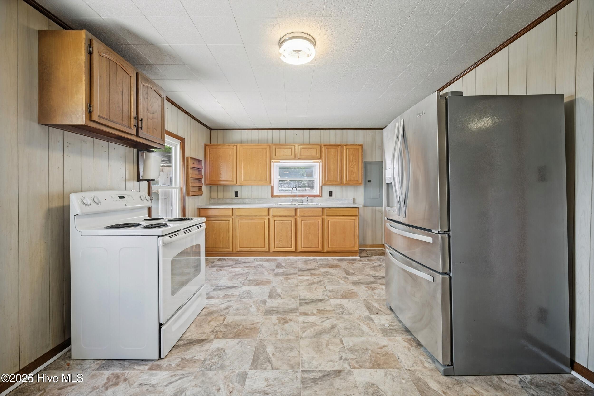 804 2nd Street Property Photo 13