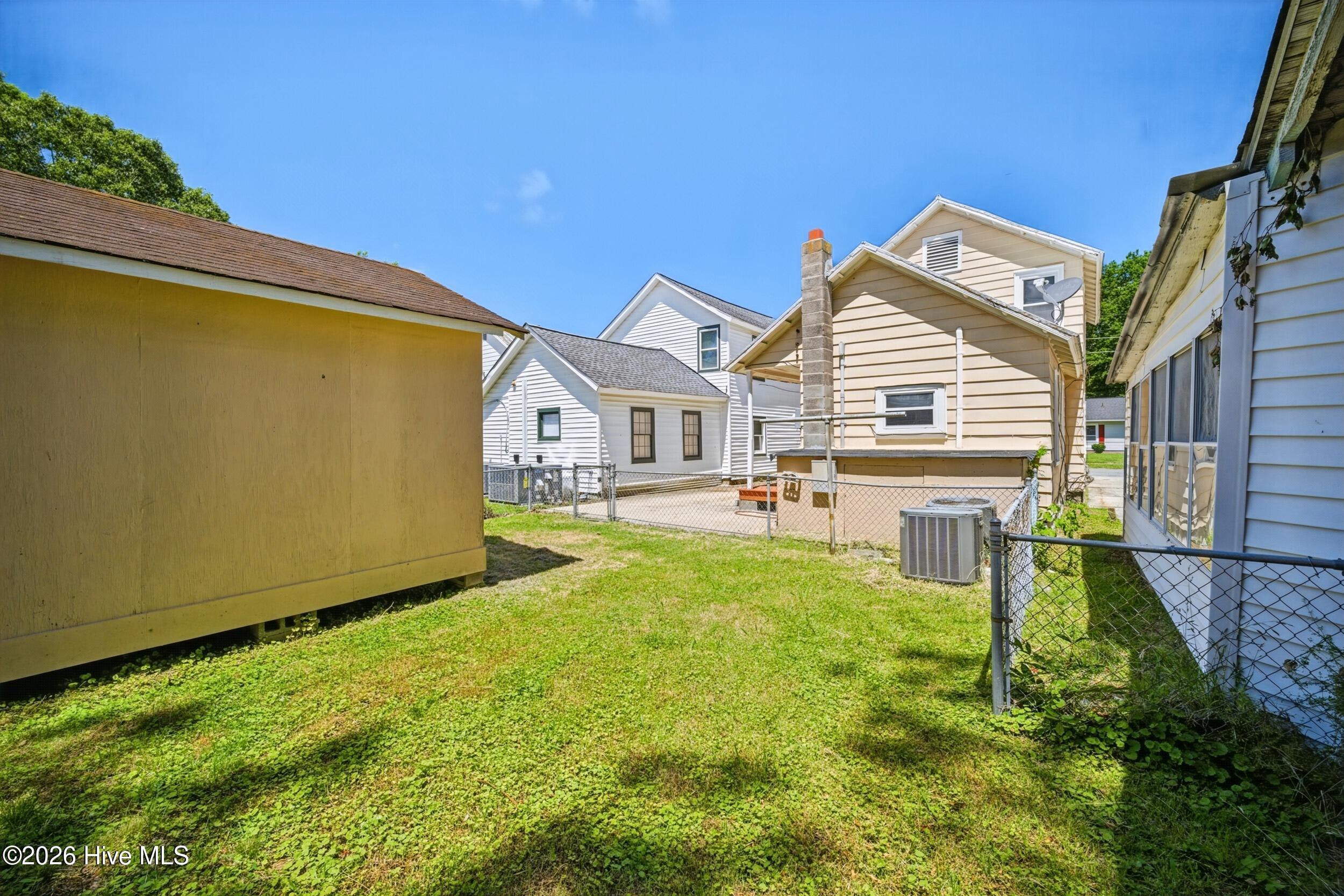 804 2nd Street Property Photo 30