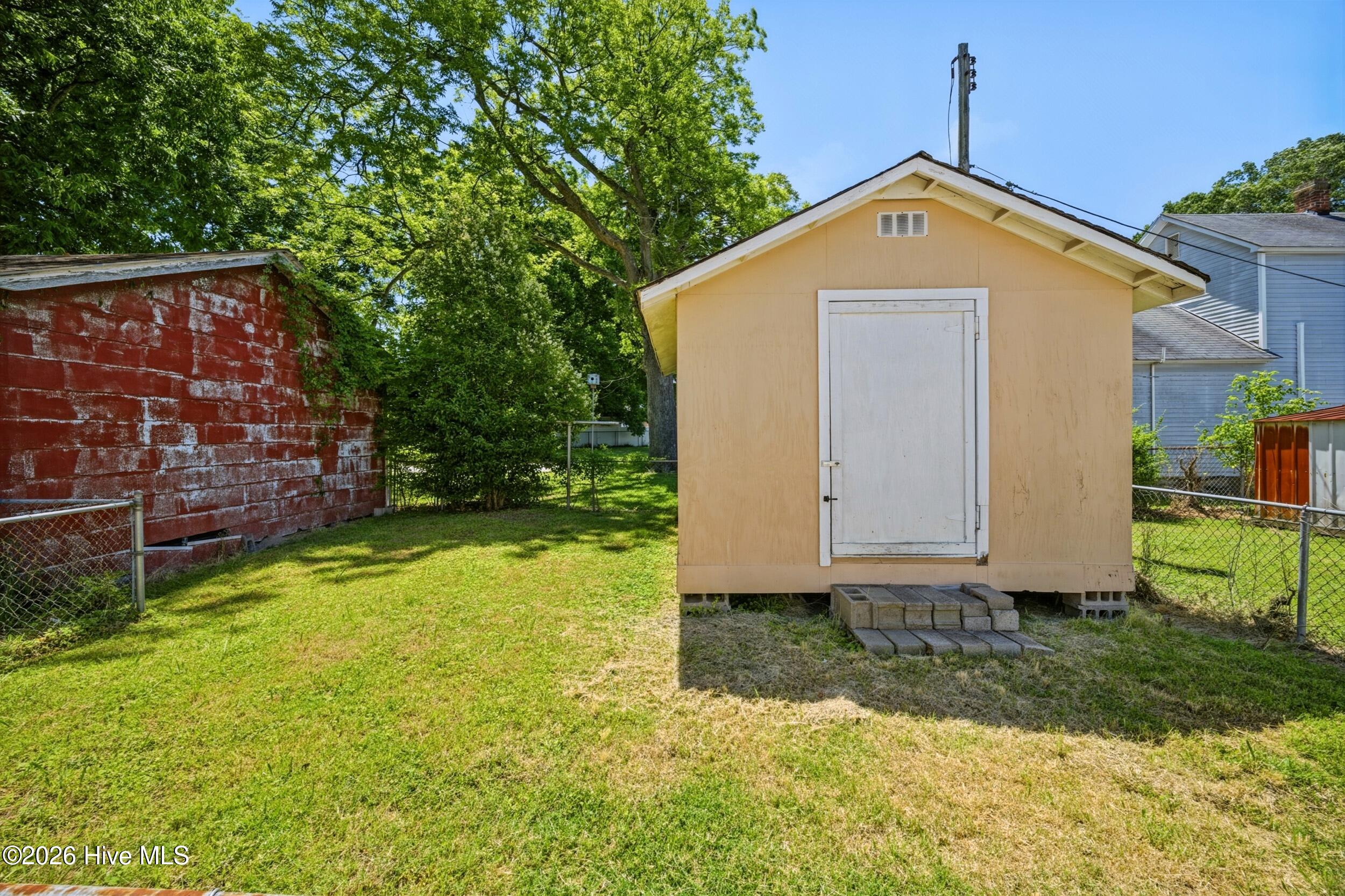 804 2nd Street Property Photo 31