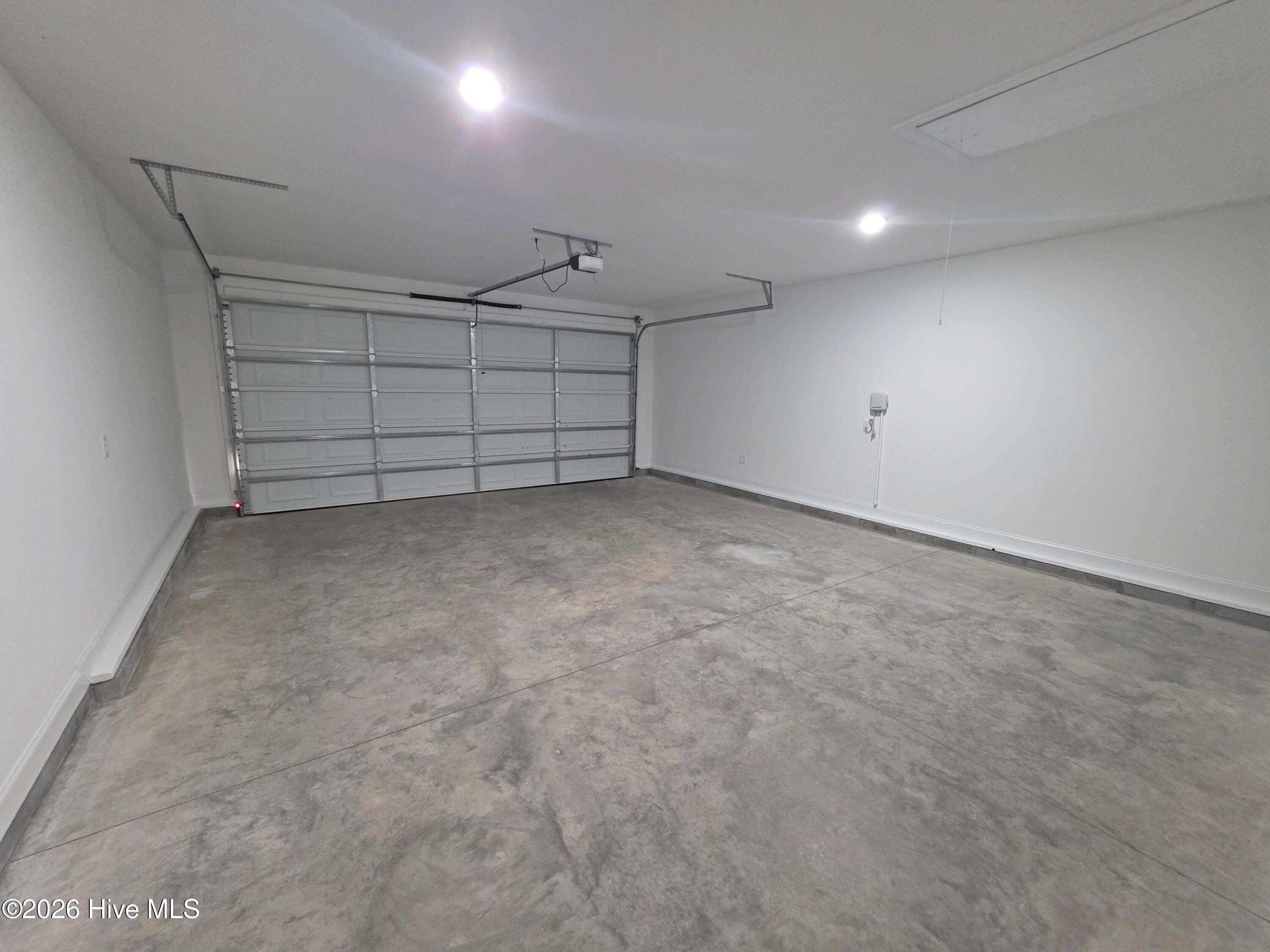548 Hillman Street Property Photo 13