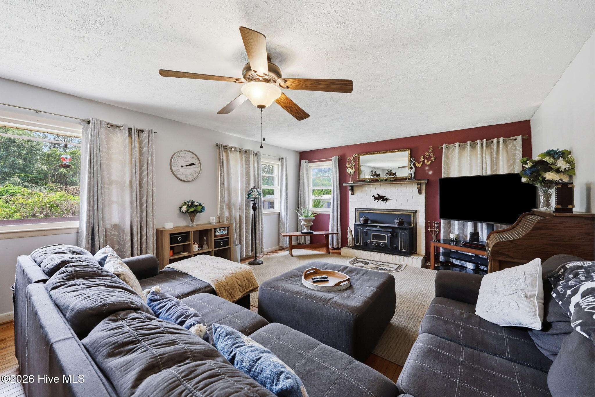 46 Gainsborough Lane Property Photo 37