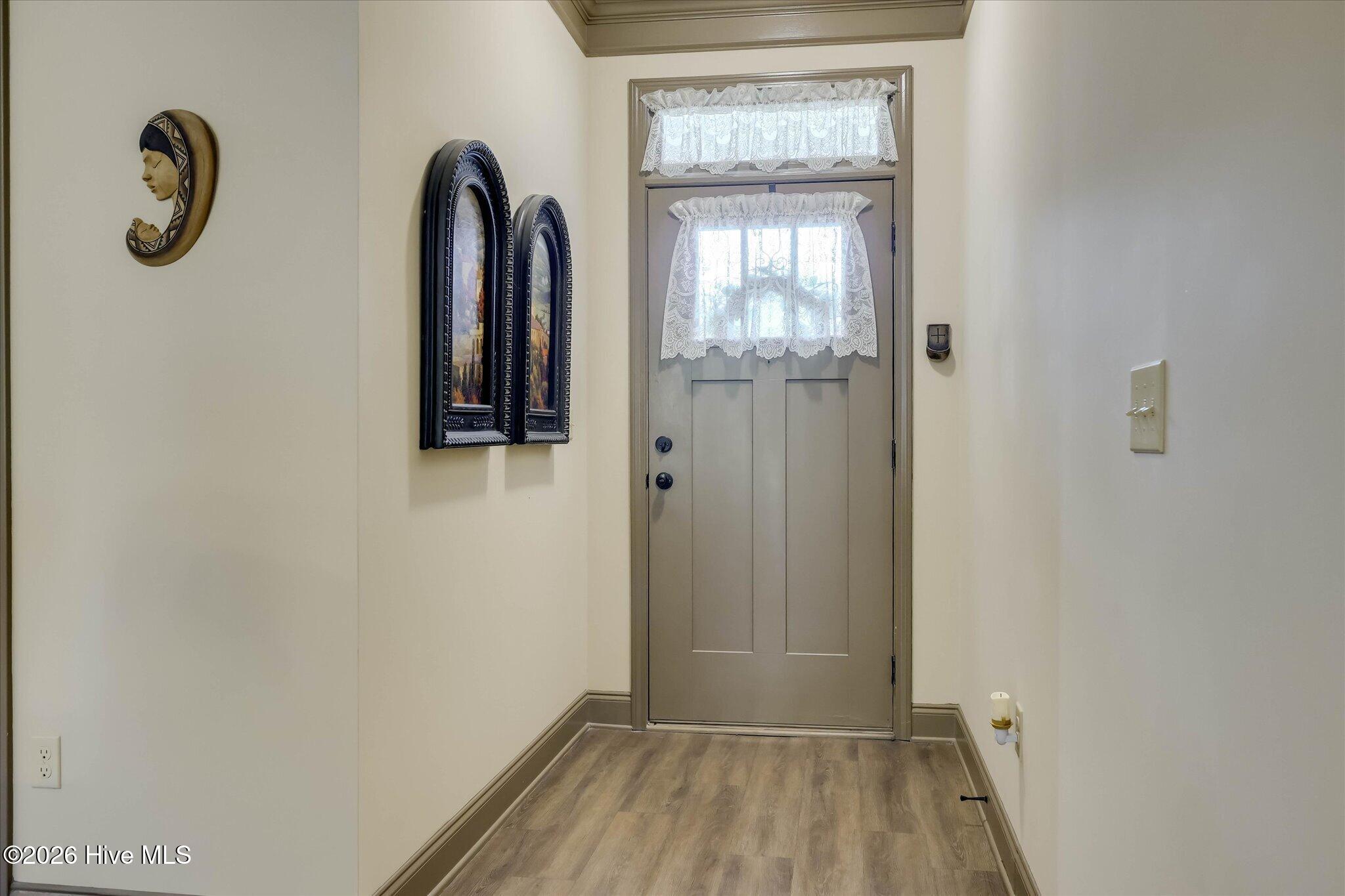 232 Silver Court Property Photo 6