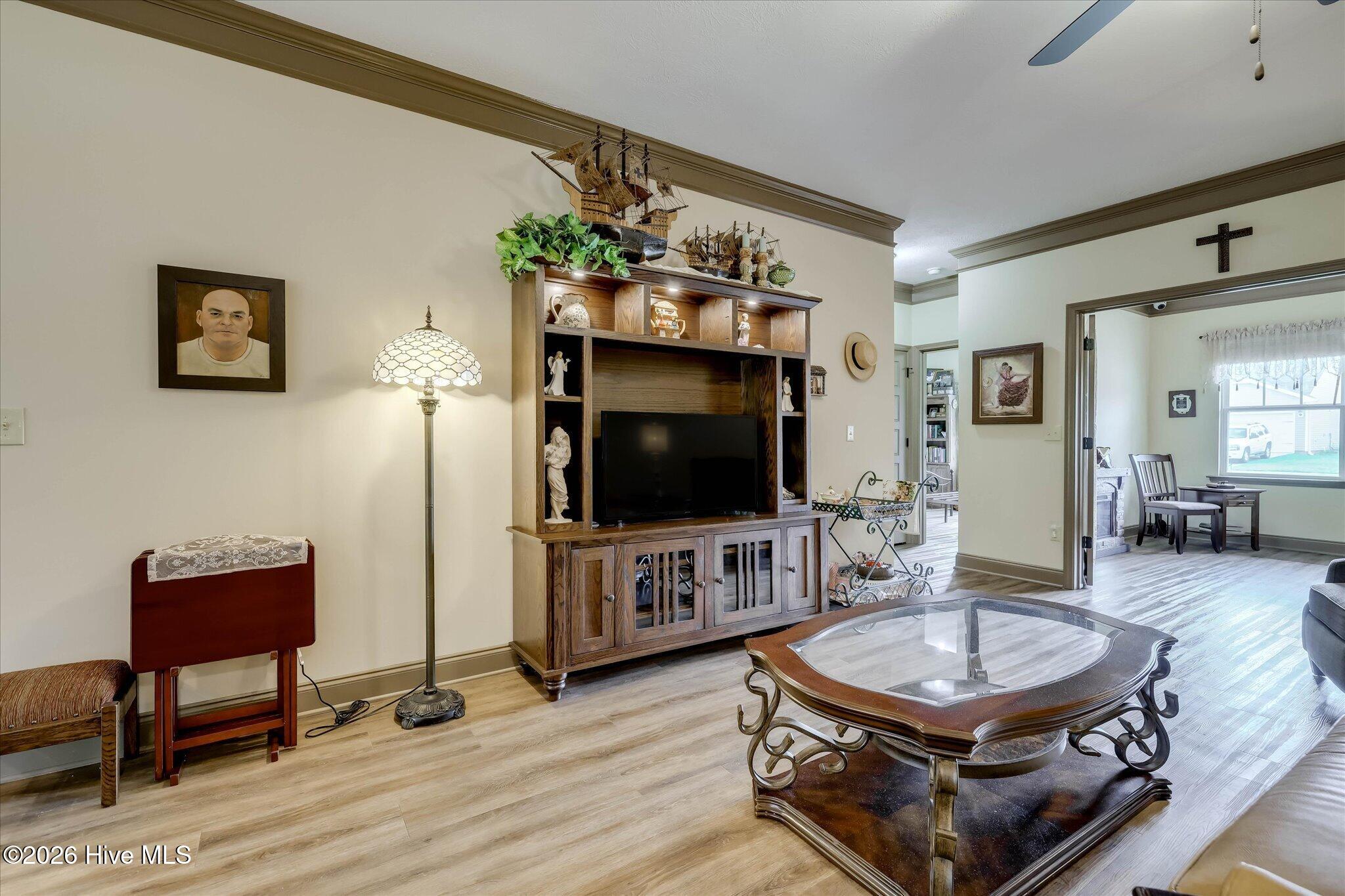 232 Silver Court Property Photo 9