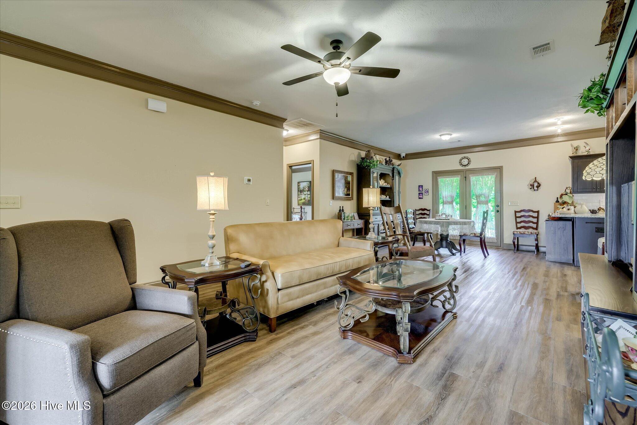 232 Silver Court Property Photo 11