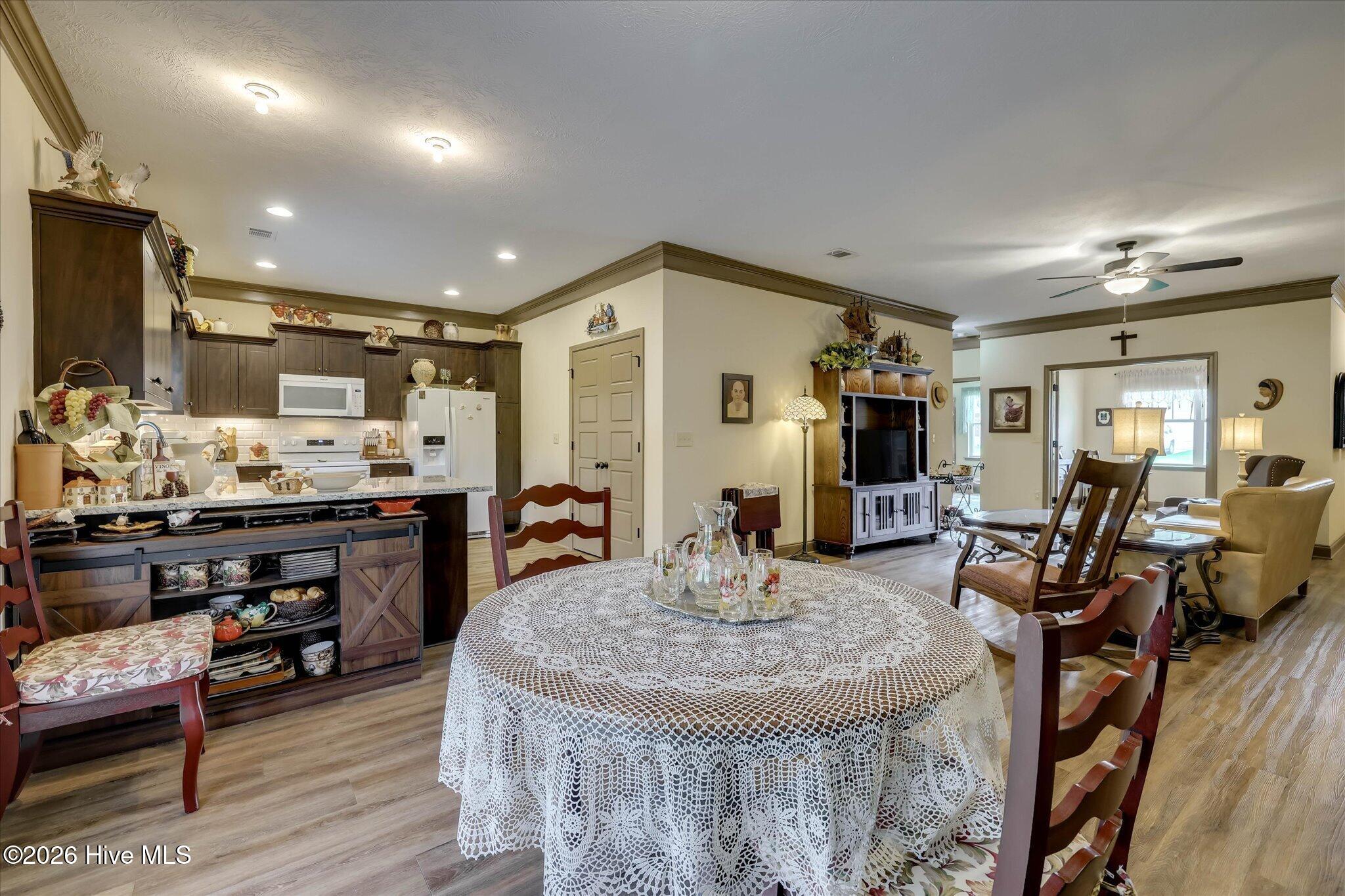 232 Silver Court Property Photo 15