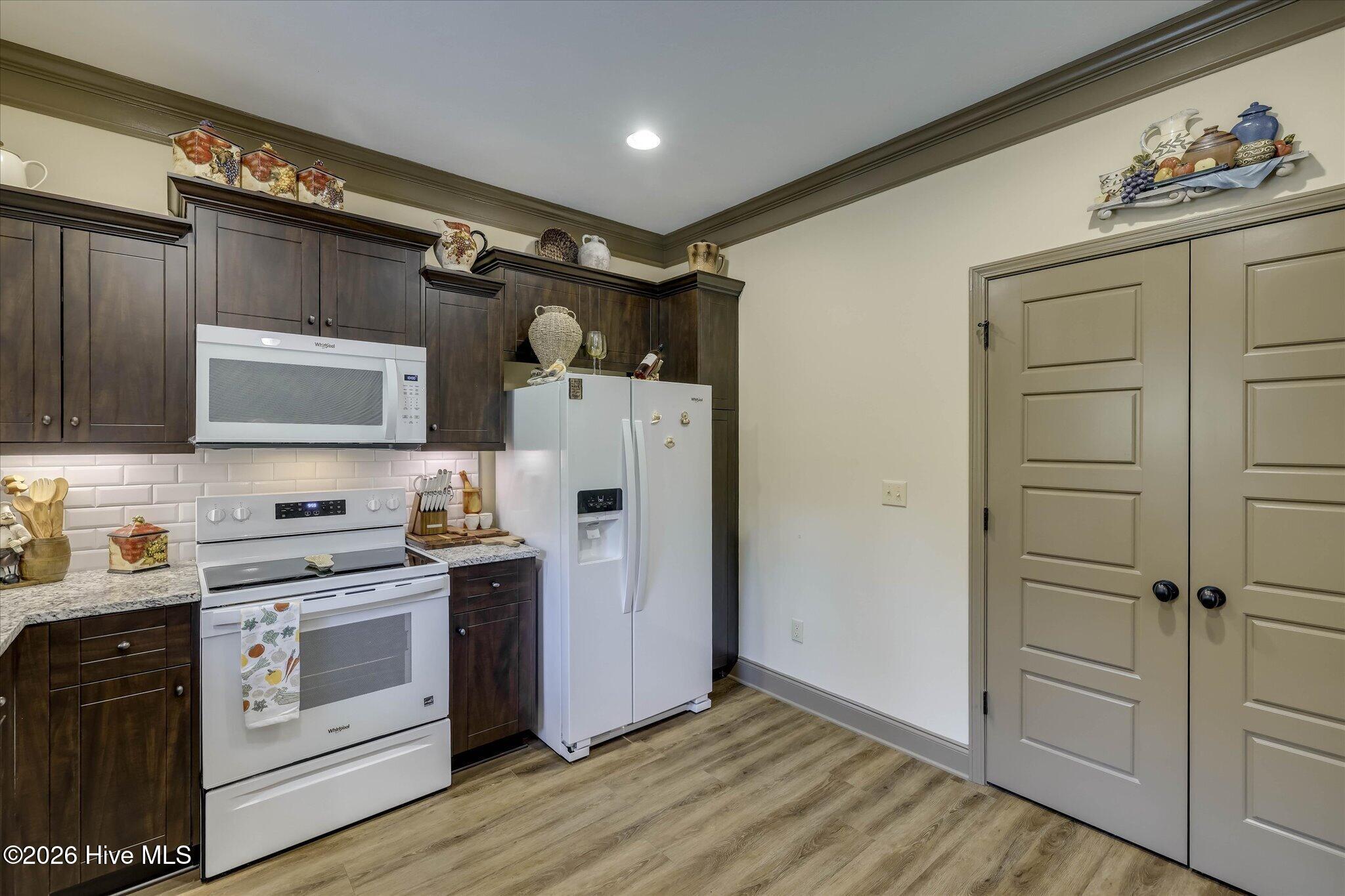 232 Silver Court Property Photo 18