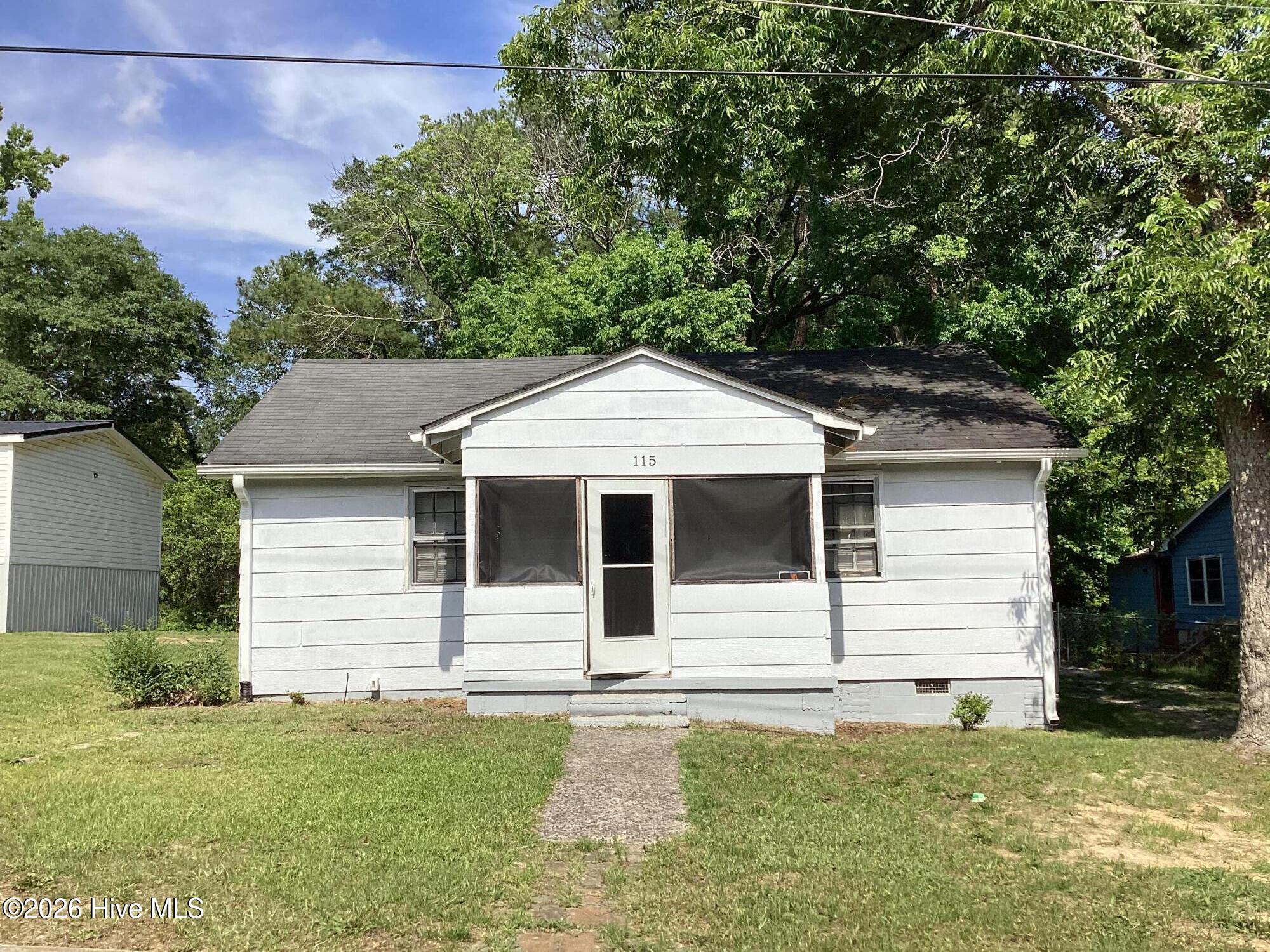 115 Brook Avenue Property Photo 1
