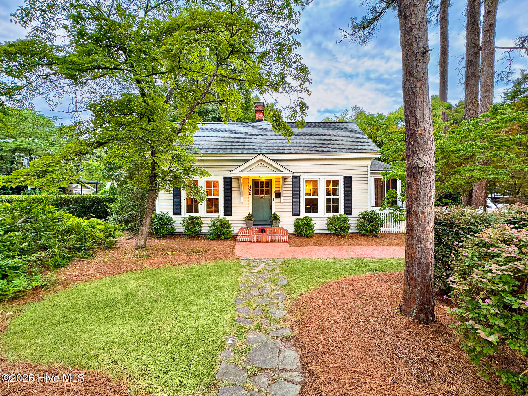 360 S Ashe Street Property Photo 1