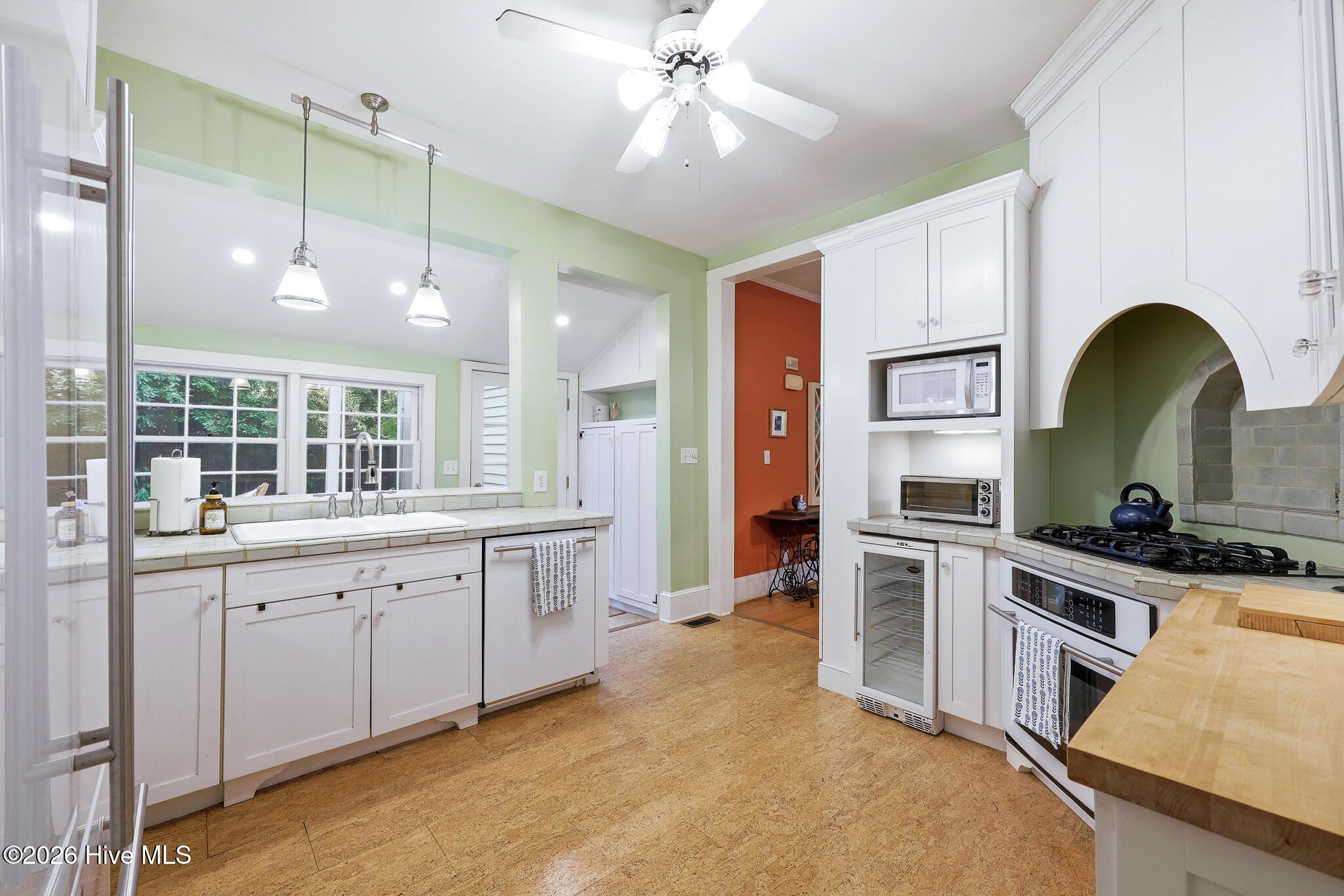 360 S Ashe Street Property Photo 20