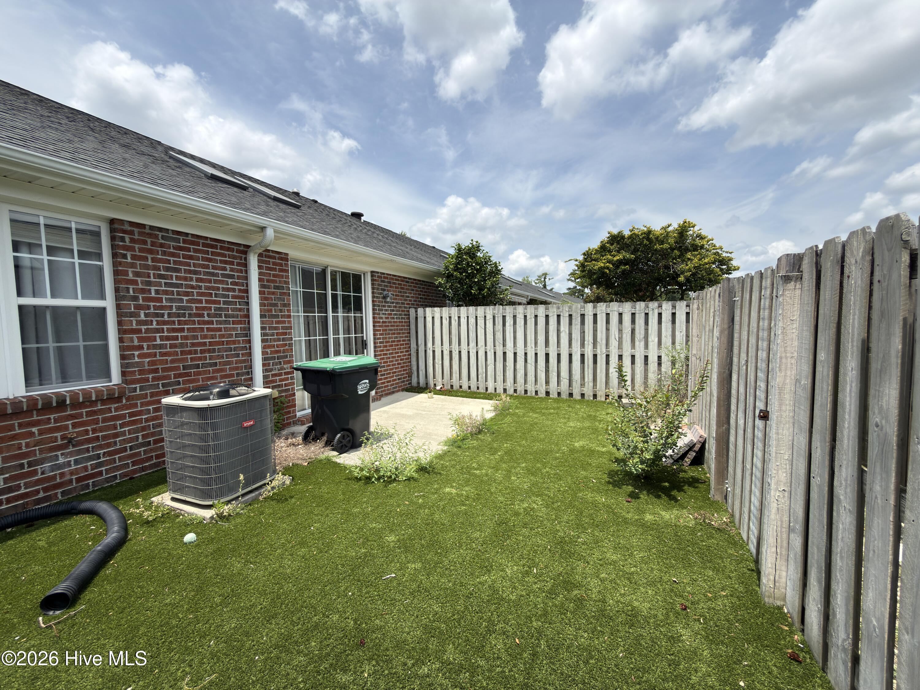 5006 Carleton Drive Unit 115 Property Photo 14