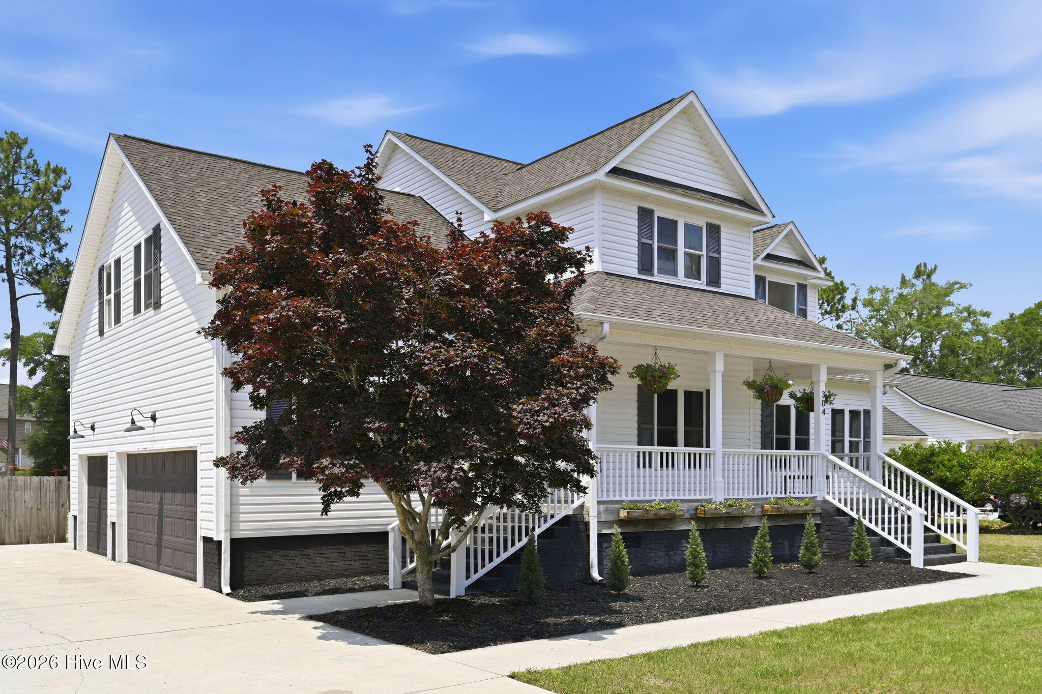 304 Marine Drive Property Photo 5