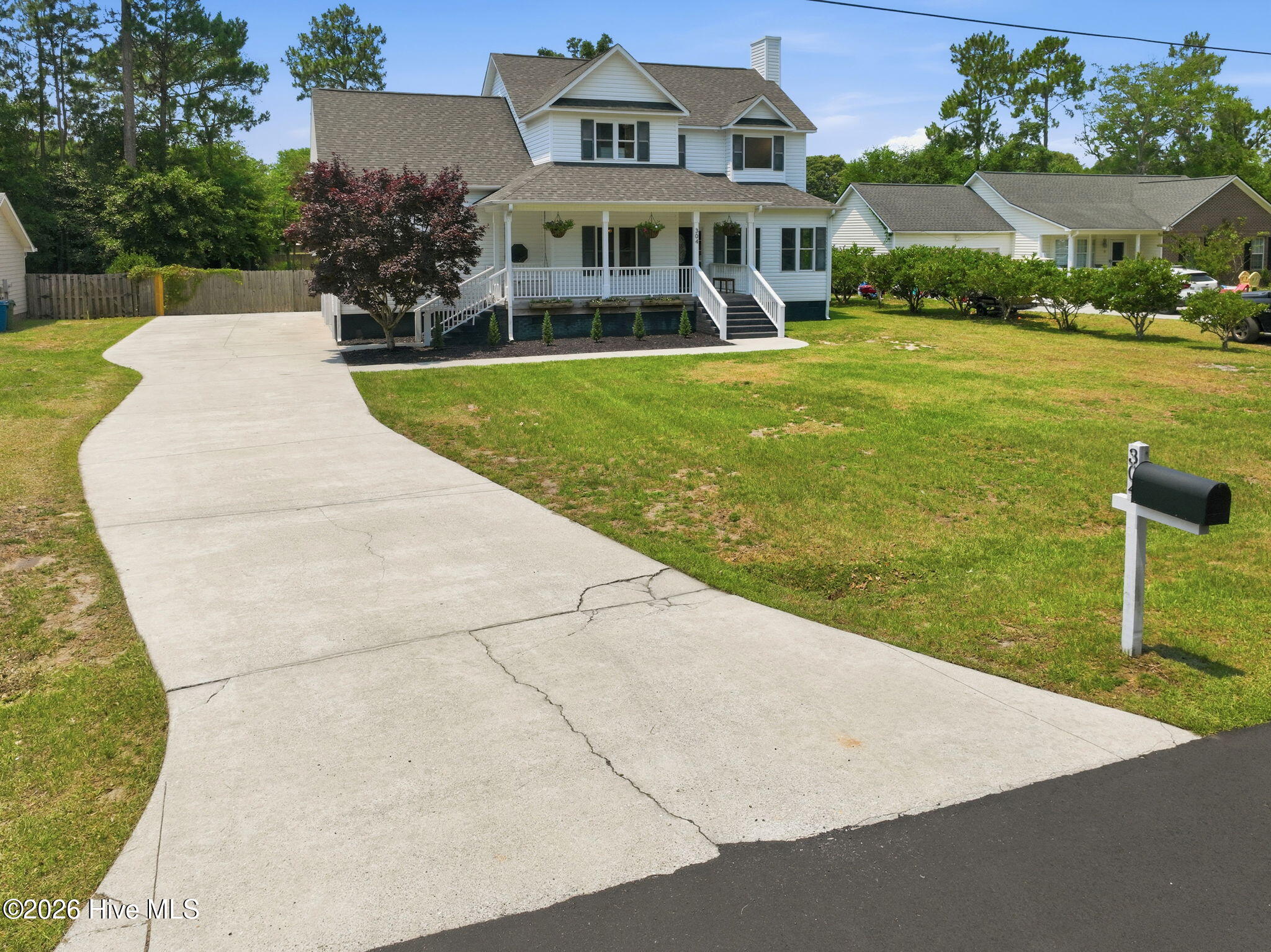 304 Marine Drive Property Photo 6