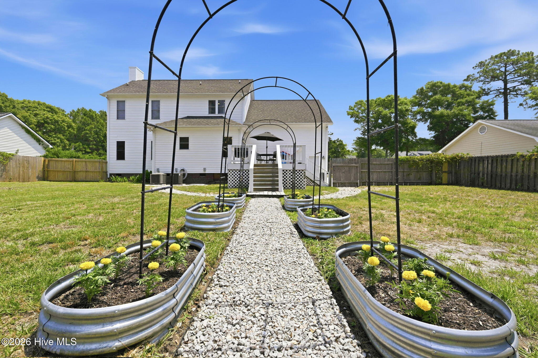 304 Marine Drive Property Photo 12