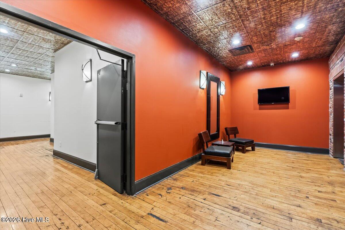 936 Broad Street 214 Property Photo 11