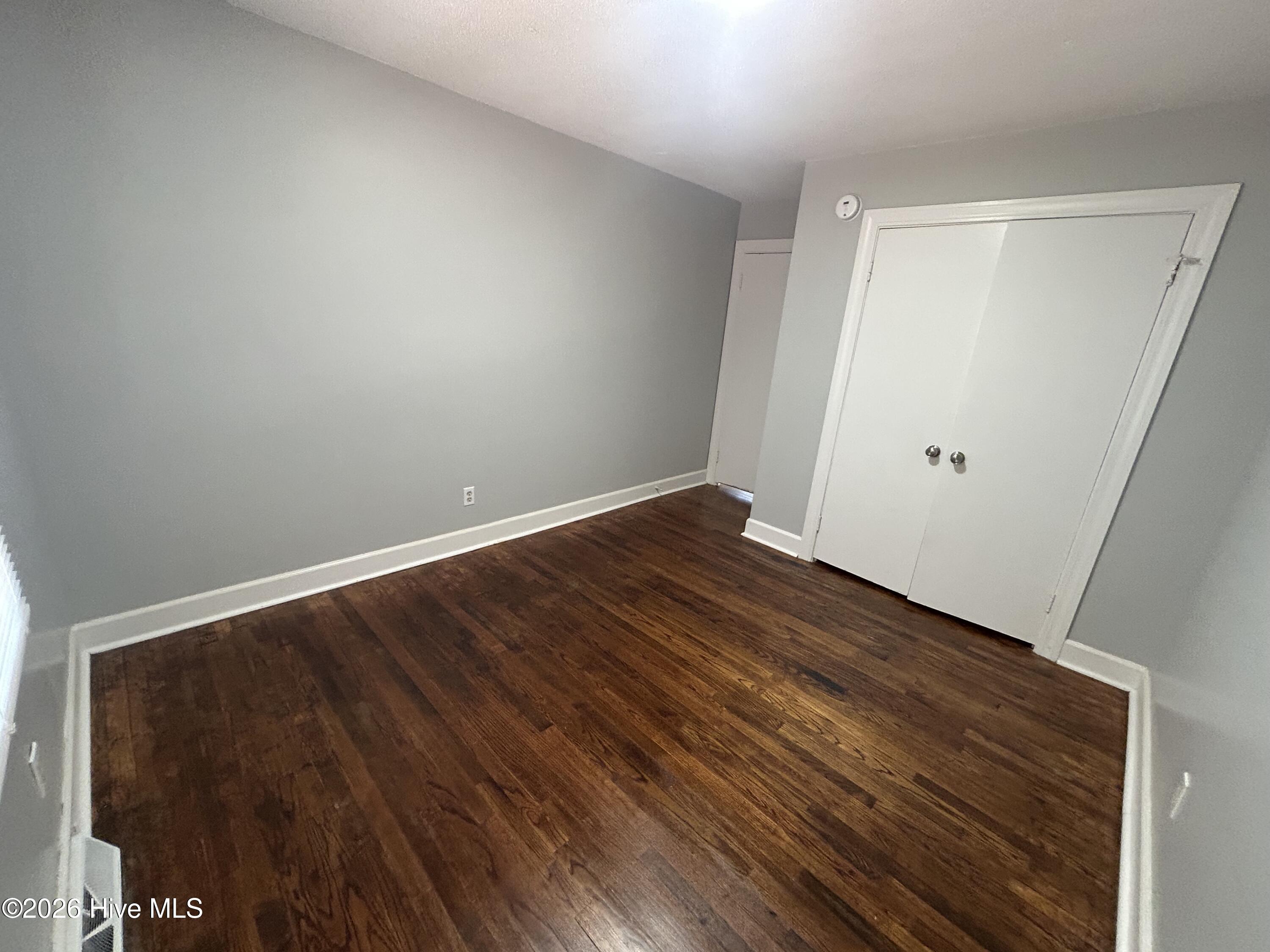 1032 Burt Street Property Photo 7