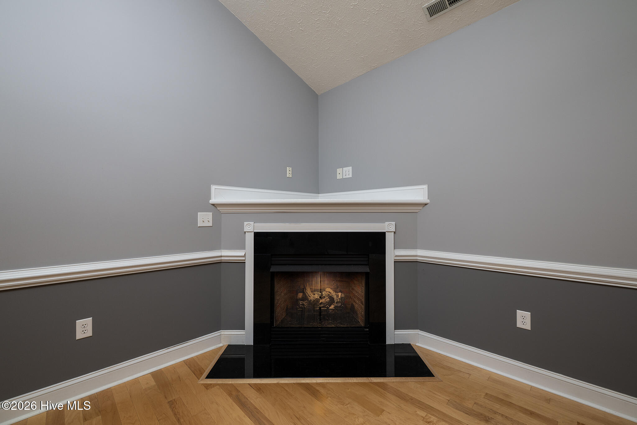 111 Croatan Woods Drive Property Photo 8