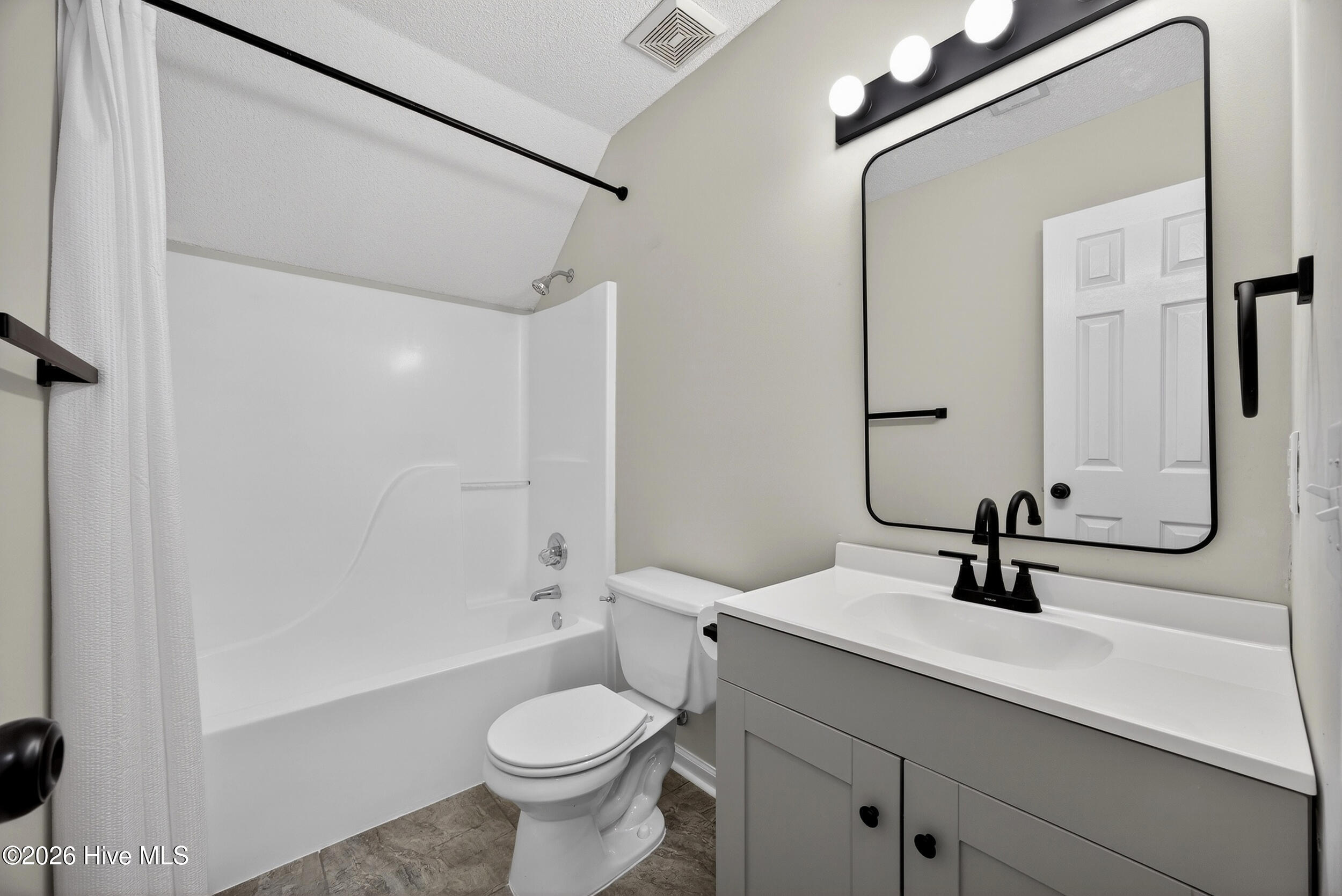 301 Squire Road Property Photo 21