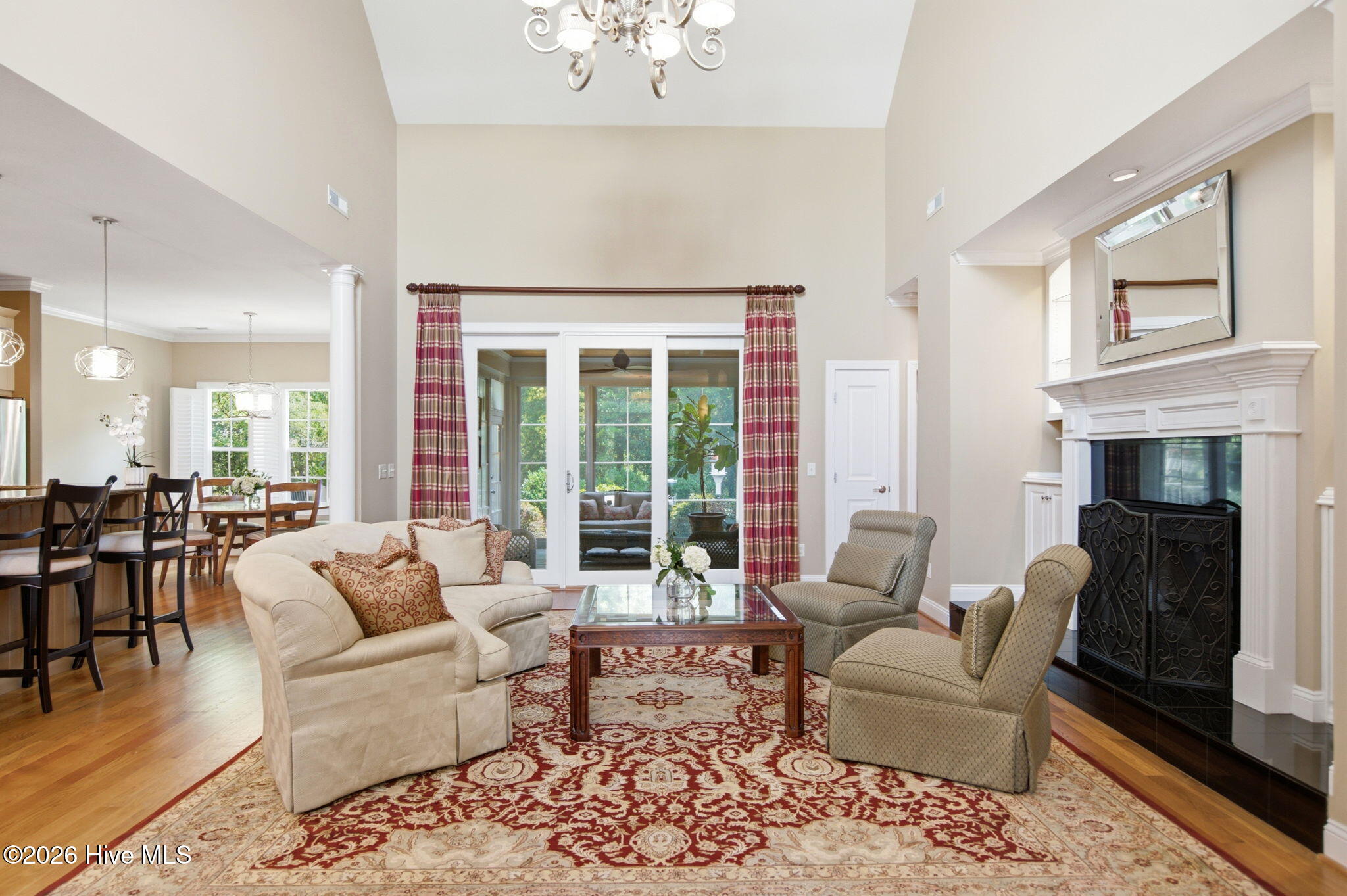 2118 Bay Colony Lane Property Photo 3