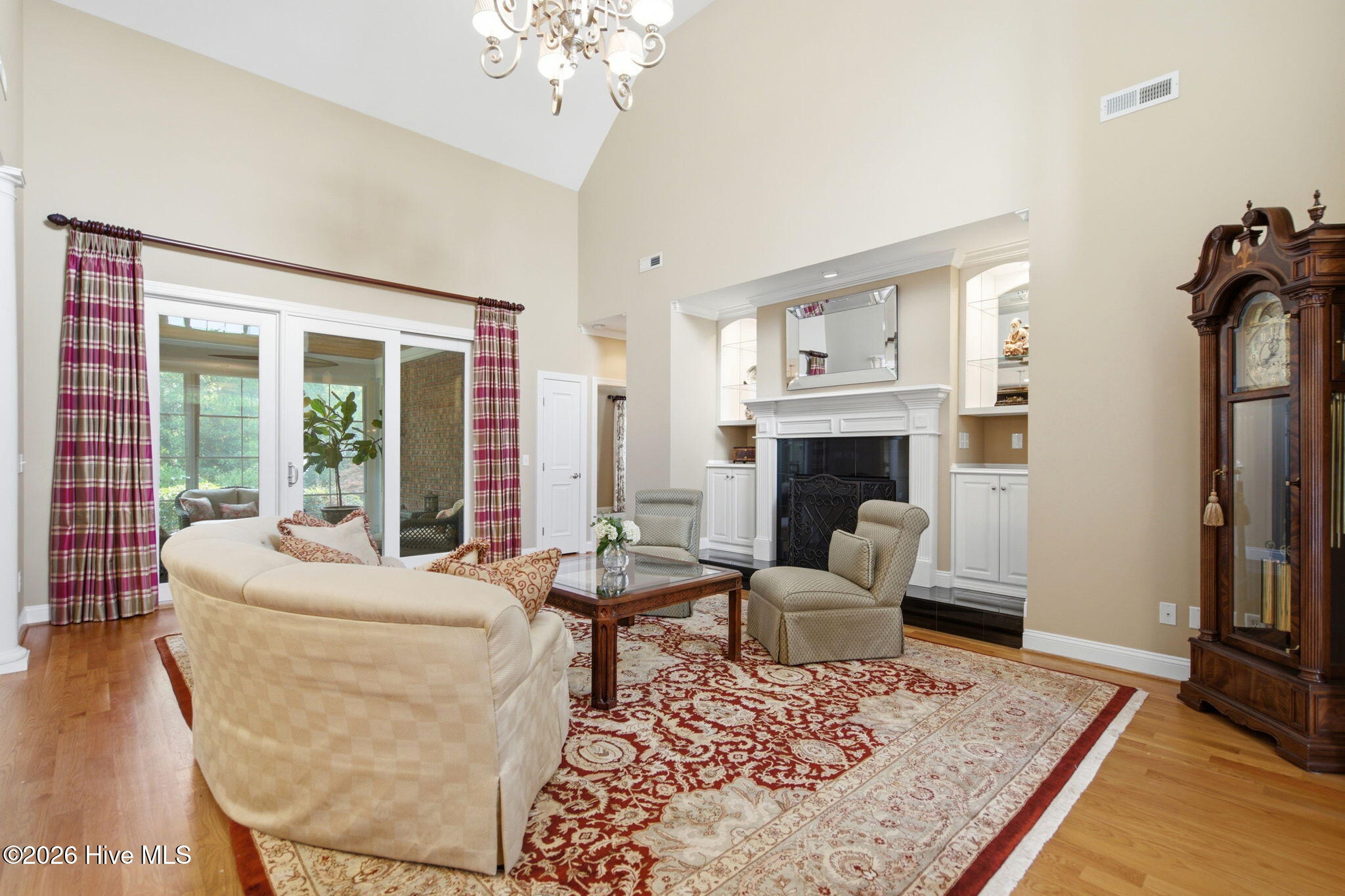 2118 Bay Colony Lane Property Photo 6