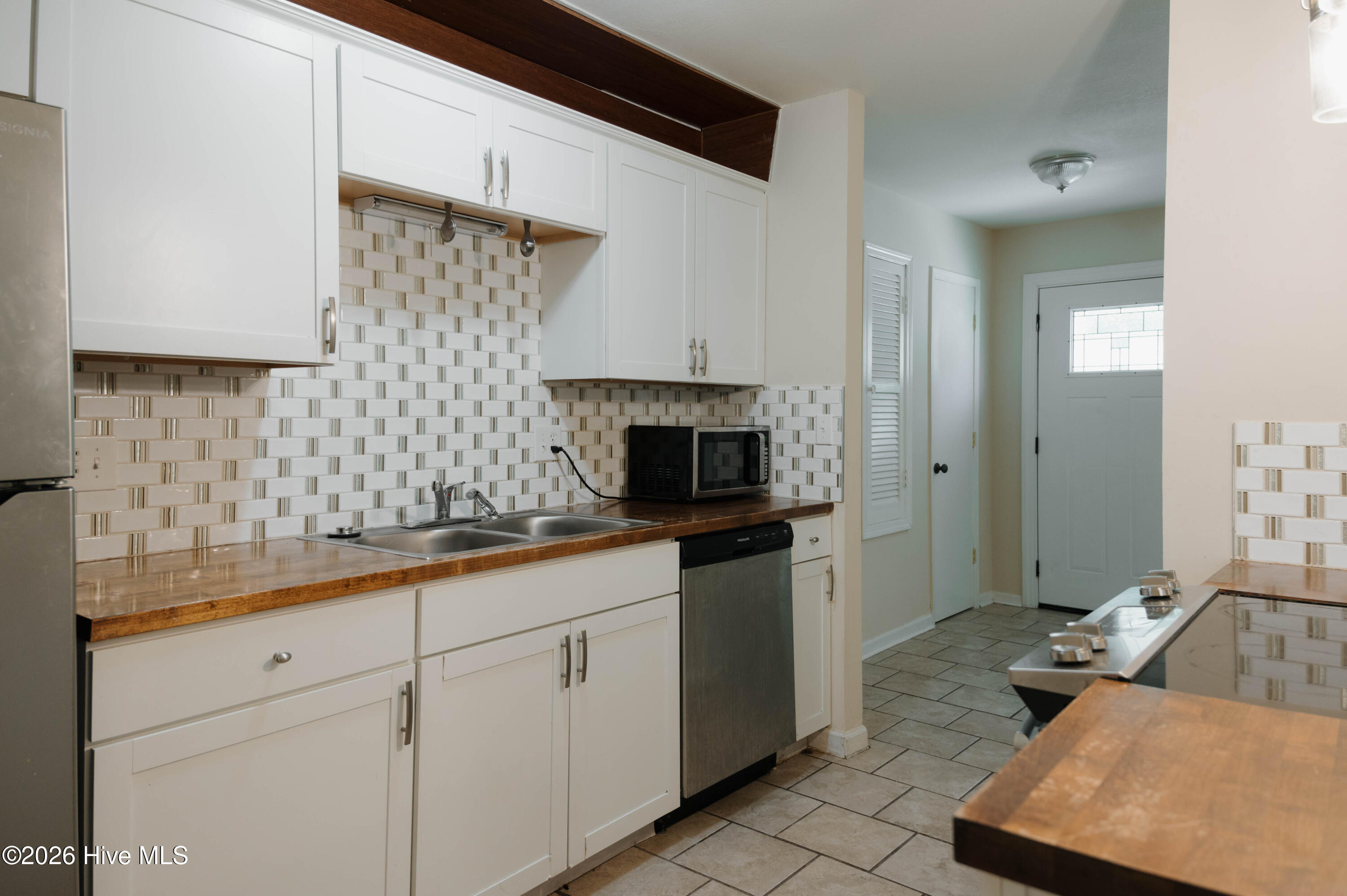 2841 Pheasant Drive Property Photo 4