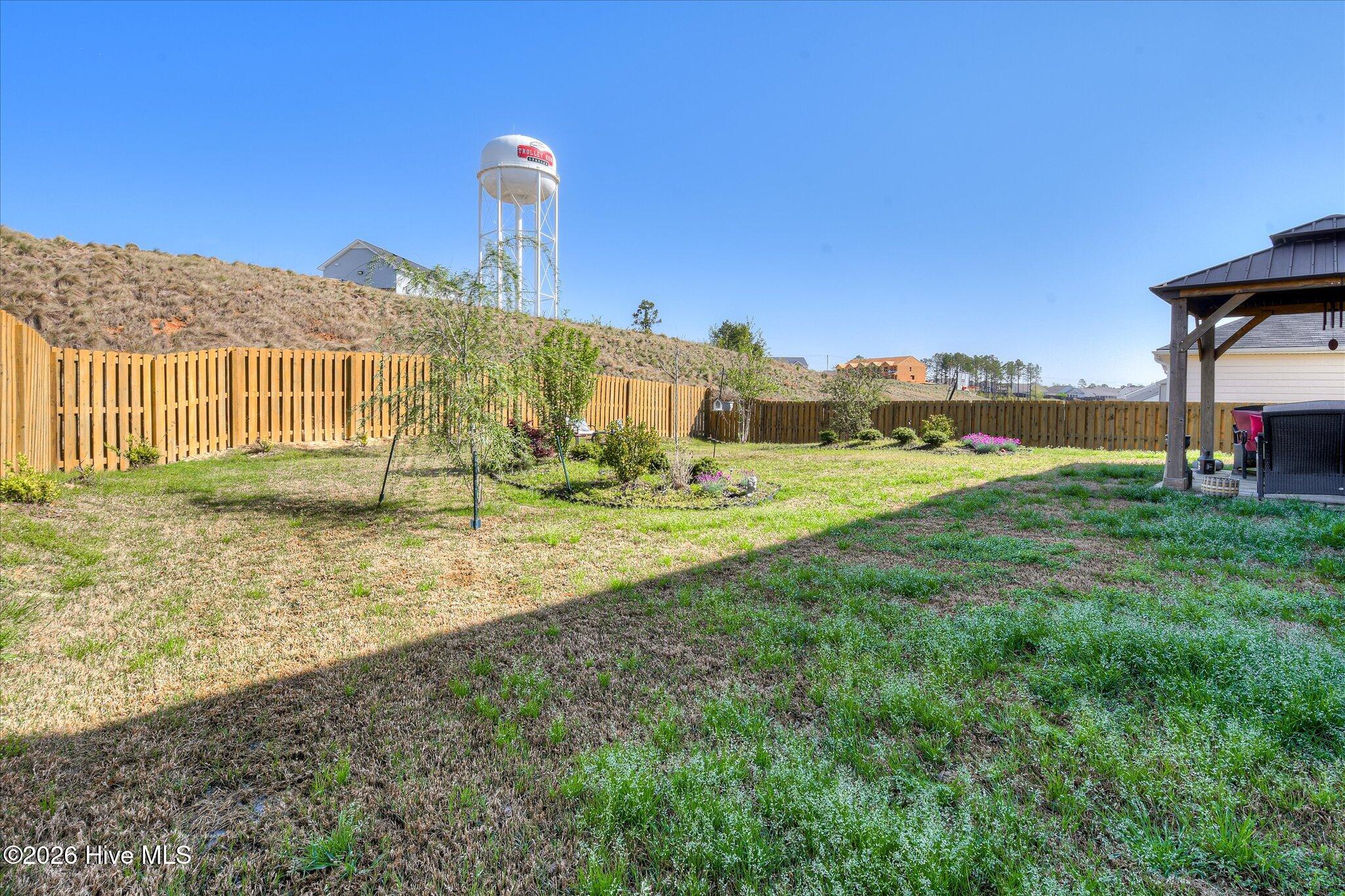 227 Donnington Court Property Photo 24