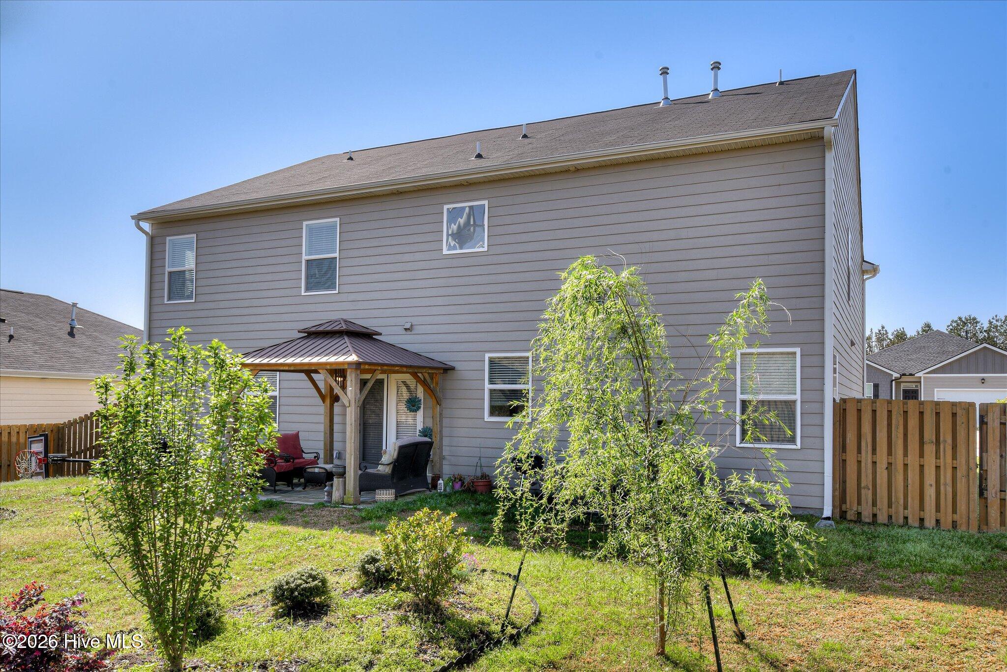 227 Donnington Court Property Photo 25