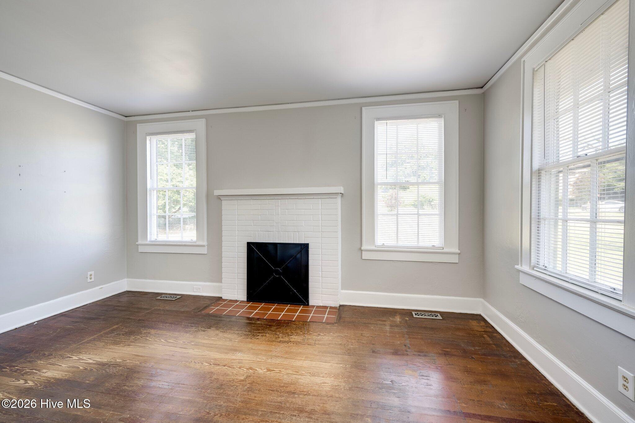 808 Lake Avenue Property Photo 6