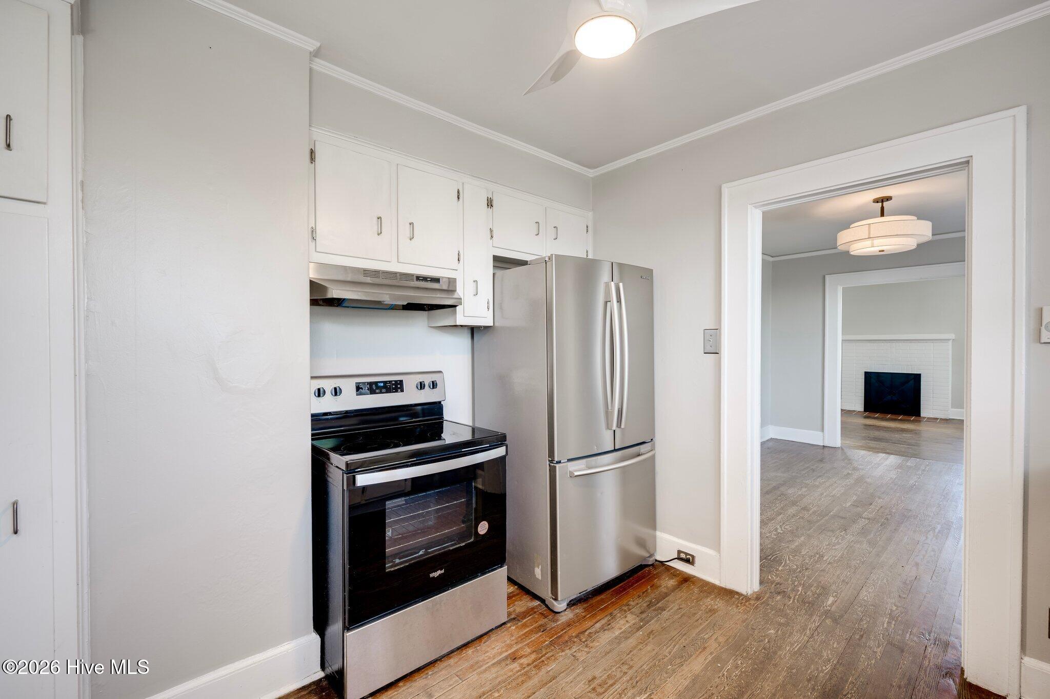 808 Lake Avenue Property Photo 11