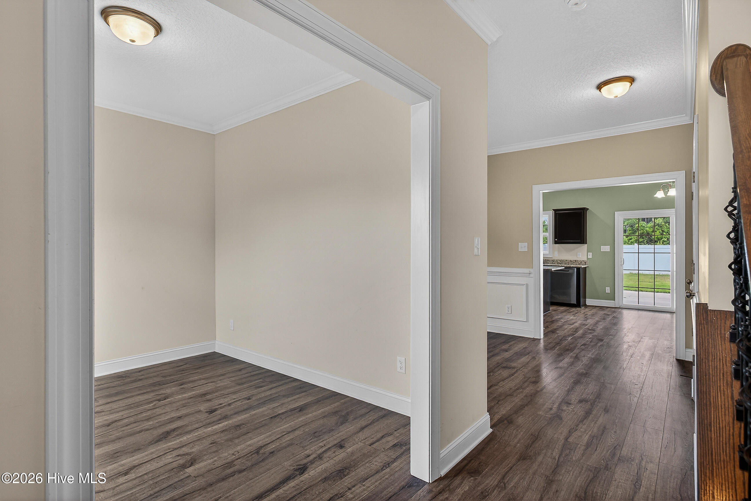 471 Worsley Way Property Photo 4