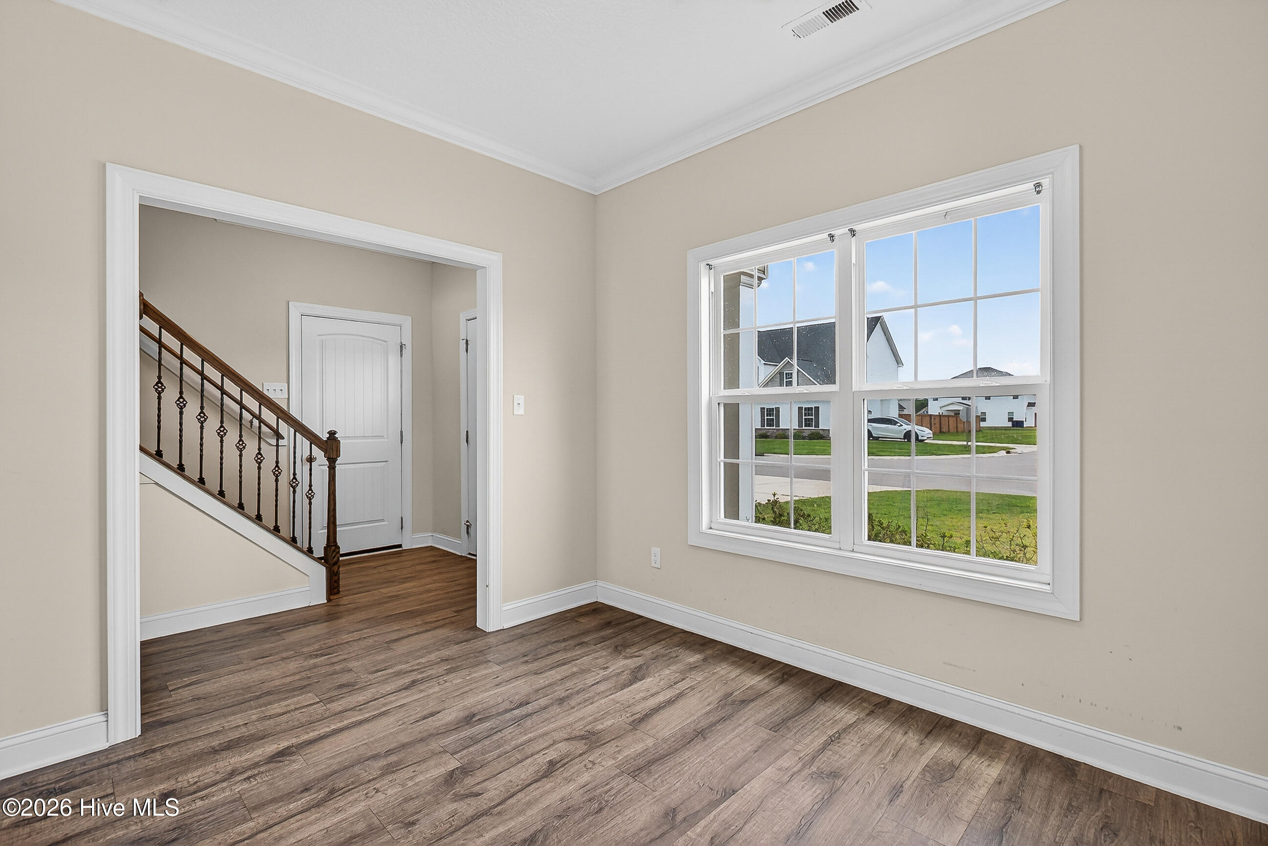 471 Worsley Way Property Photo 6