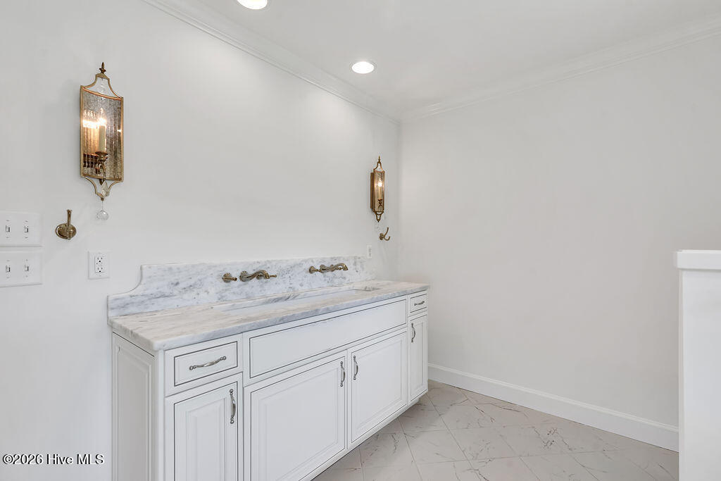 2202 S Live Oak Parkway Property Photo 35