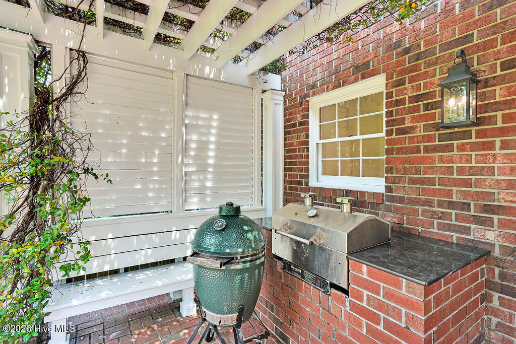 2202 S Live Oak Parkway Property Photo 45