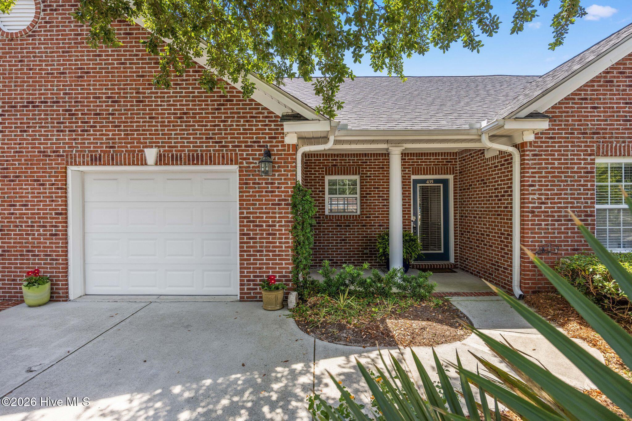 435 Lightning Whelk Way Property Photo 2
