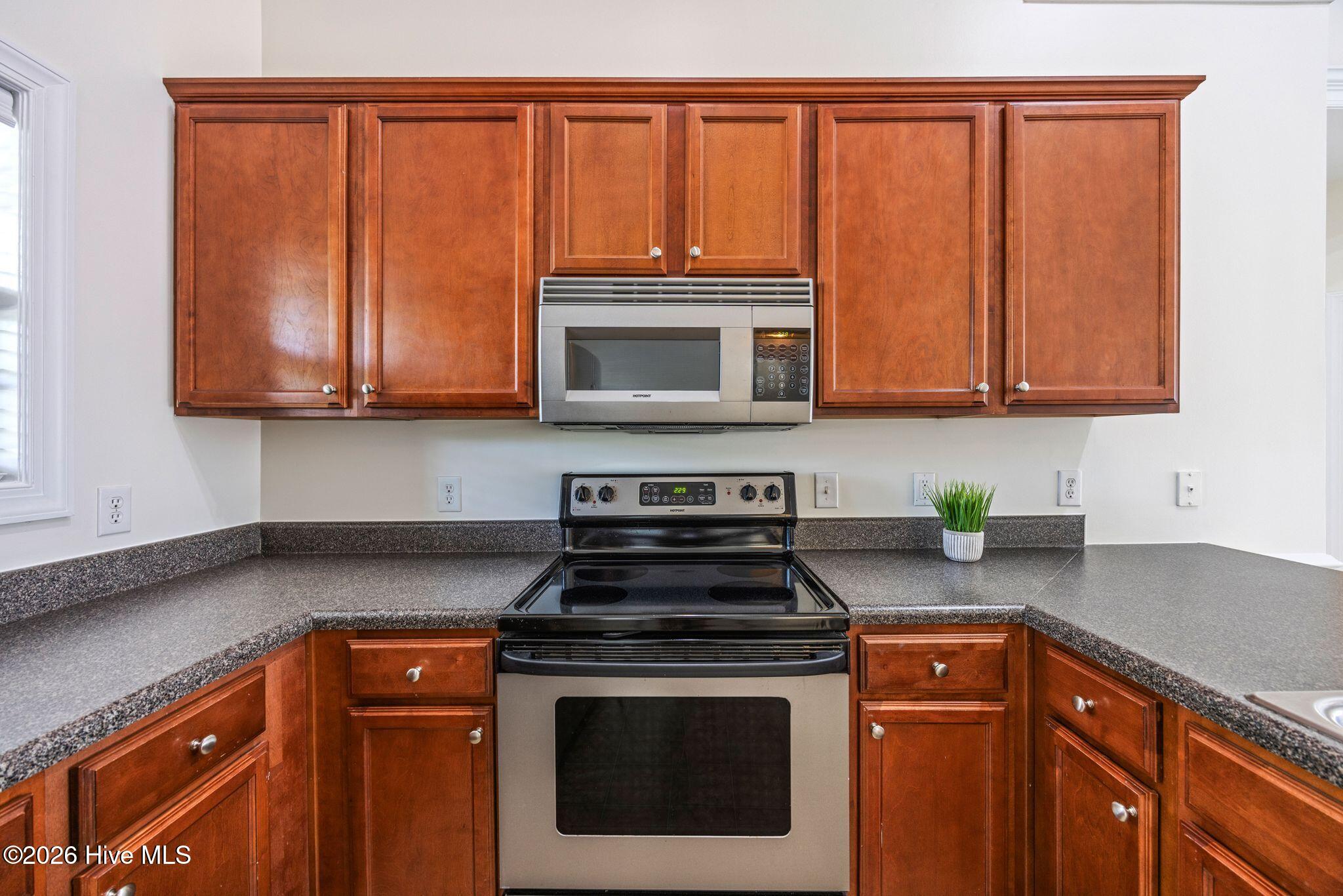 435 Lightning Whelk Way Property Photo 11
