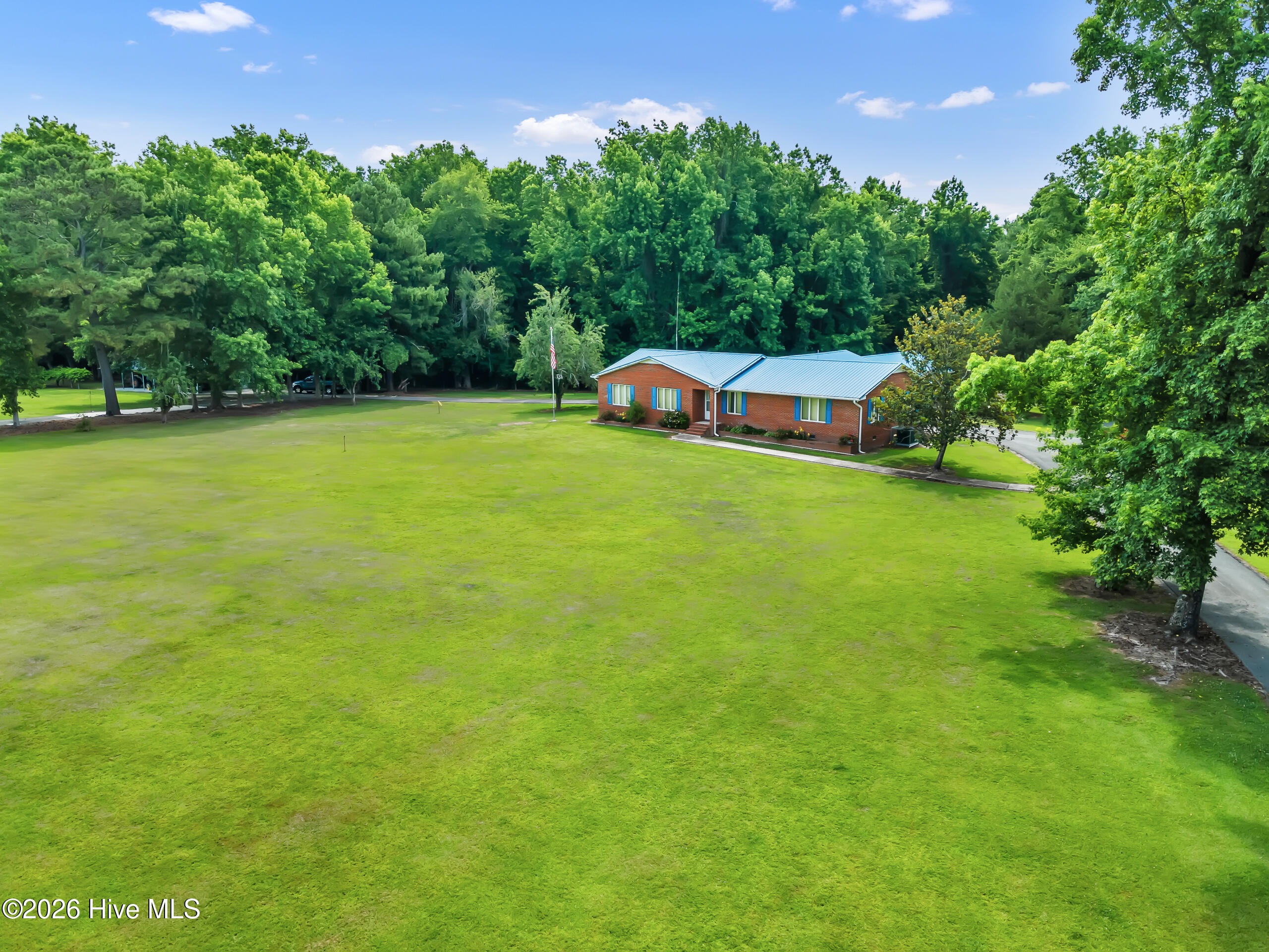 612 Parkertown Road Property Photo 5