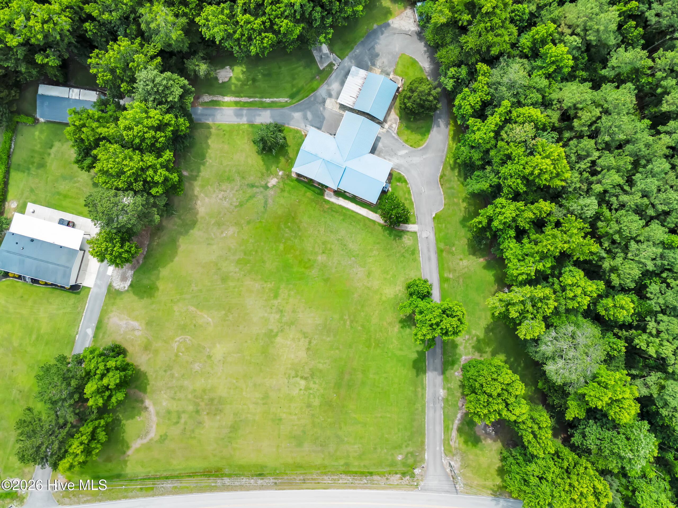 612 Parkertown Road Property Photo 7