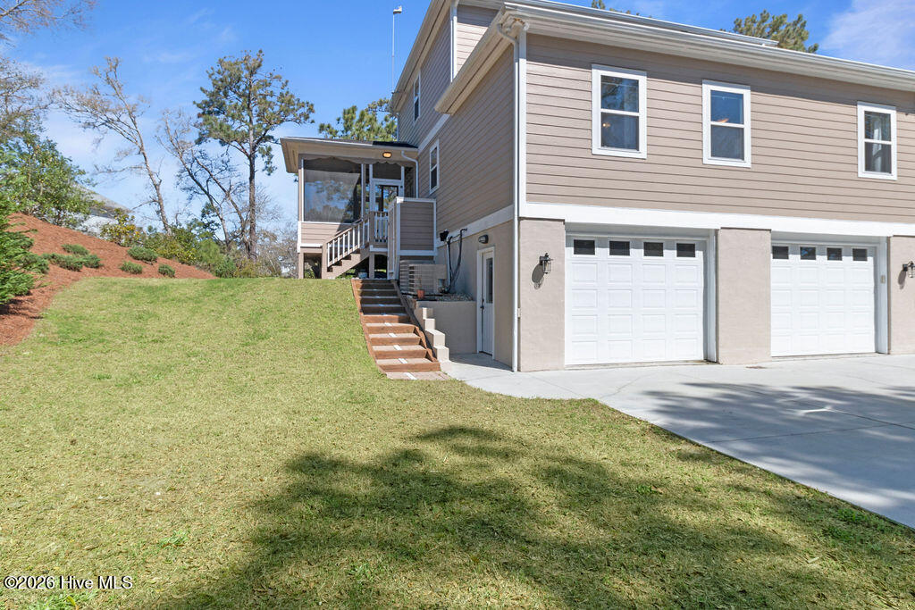 9804 Heath Place Property Photo 5